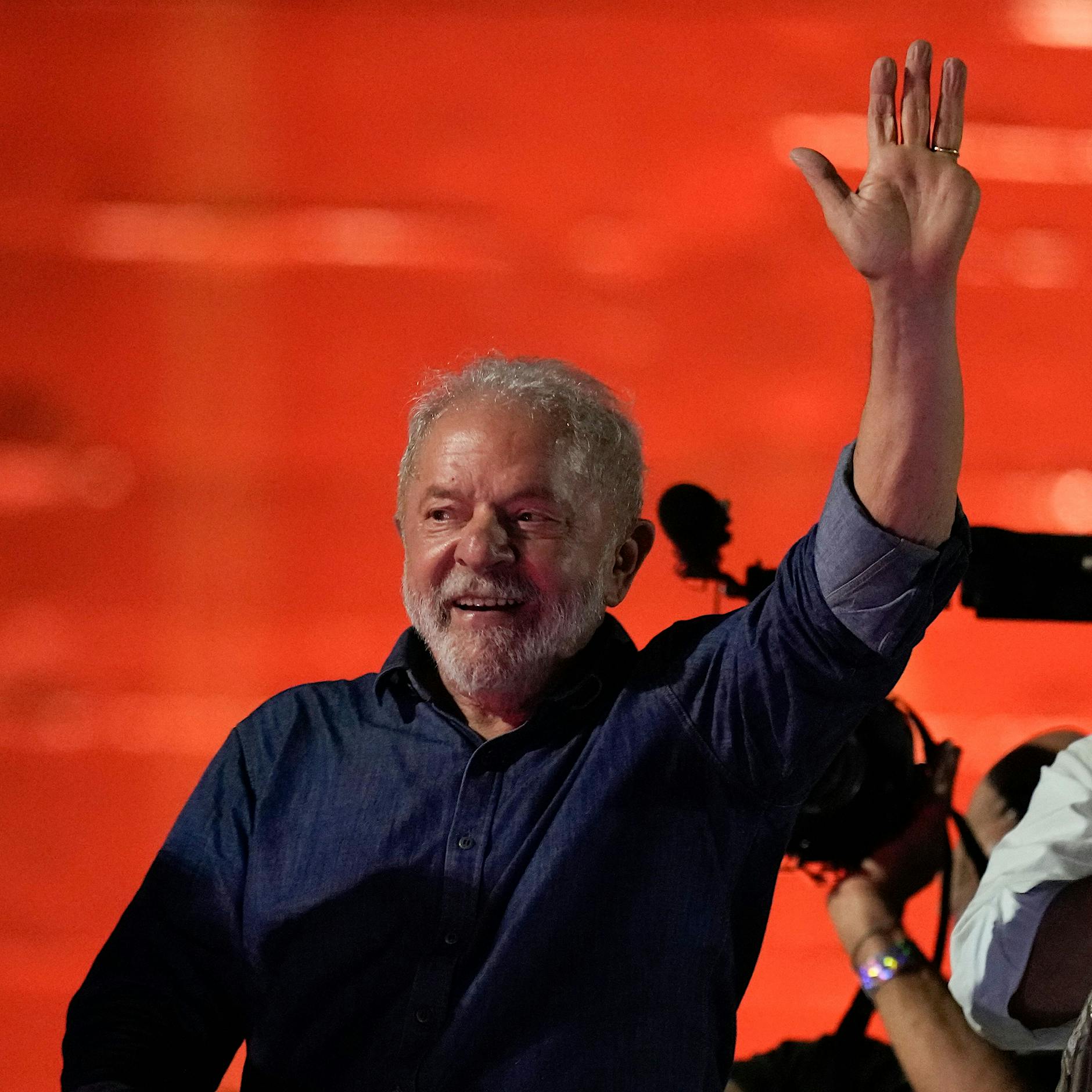 Lula gewinnt hart umkämpfte Präsidentenwahl in Brasilien