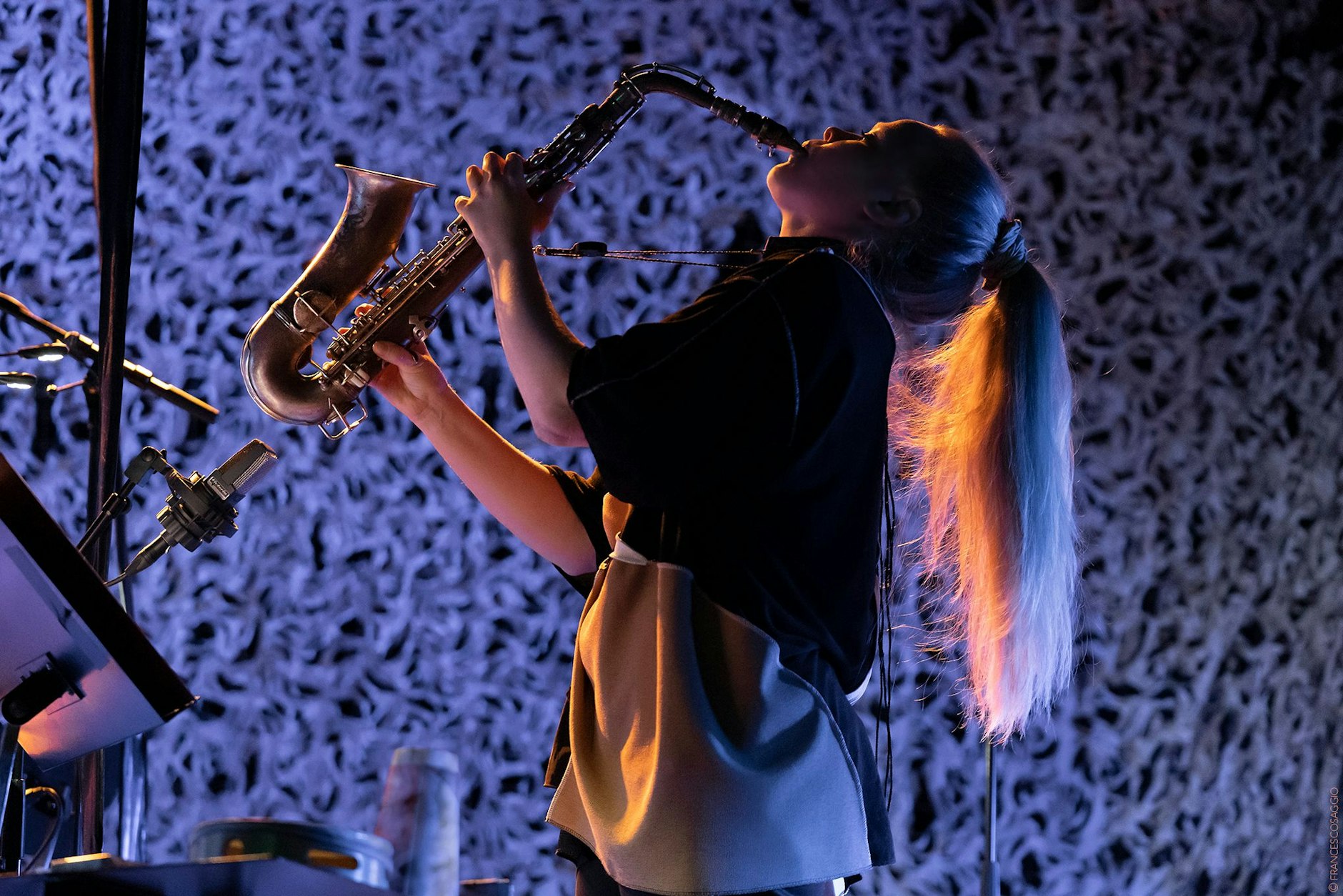 Auch die dänische Altsaxophonistin Mette Rasmussen kommt zum Jazzfest 2022.
