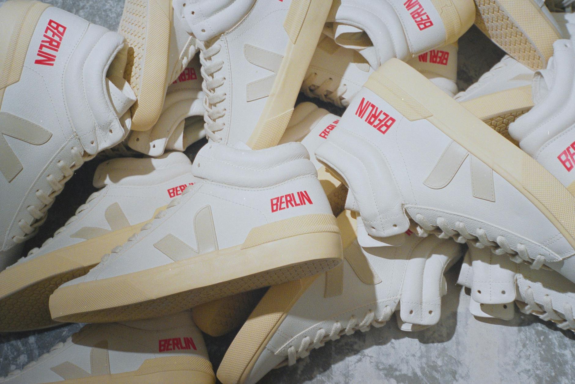 Veja x Berlin: Der Berlin-Sneaker ist für die erste Kooperation der Marke mit einer Metropole.