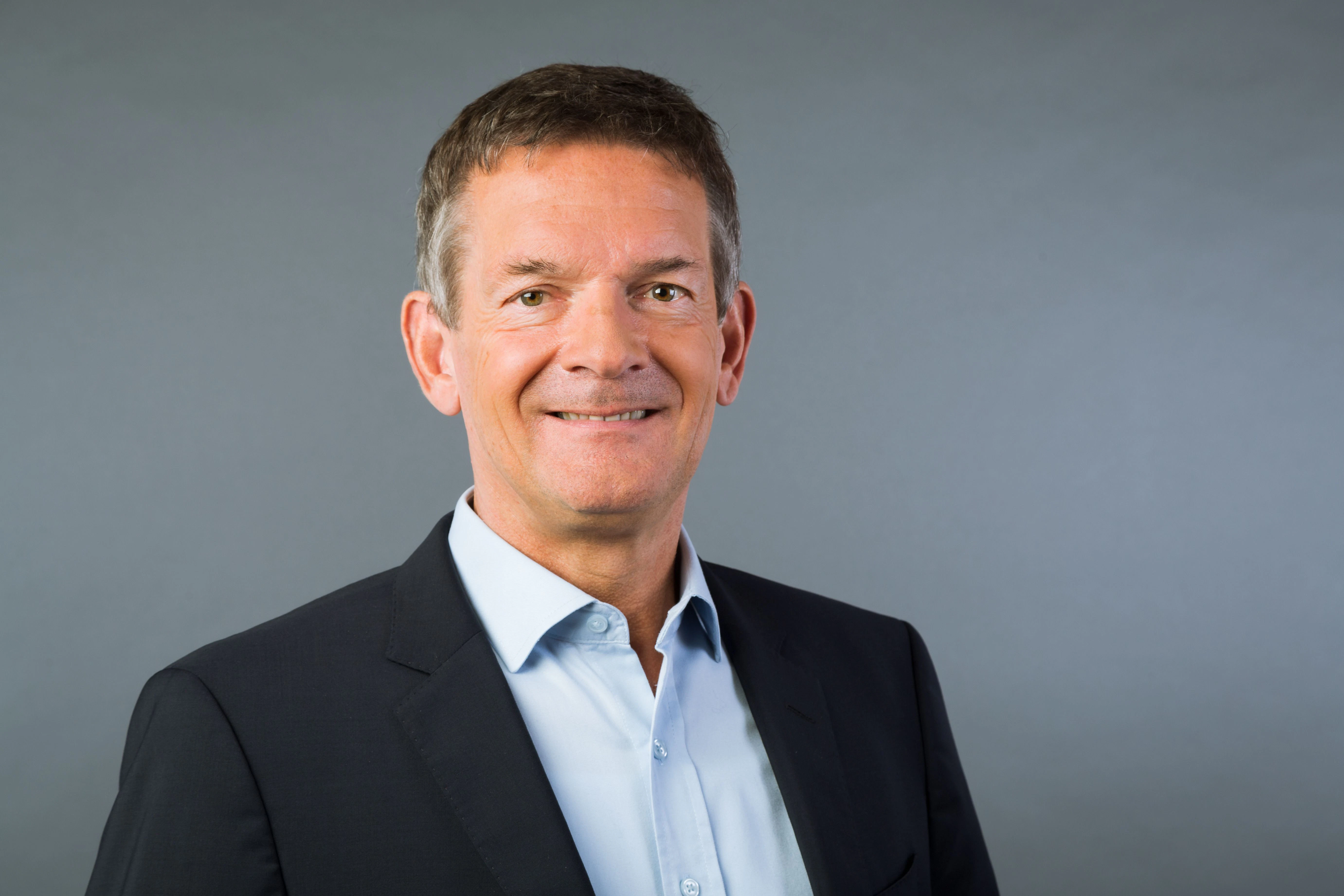 Zum Gesprächspartner