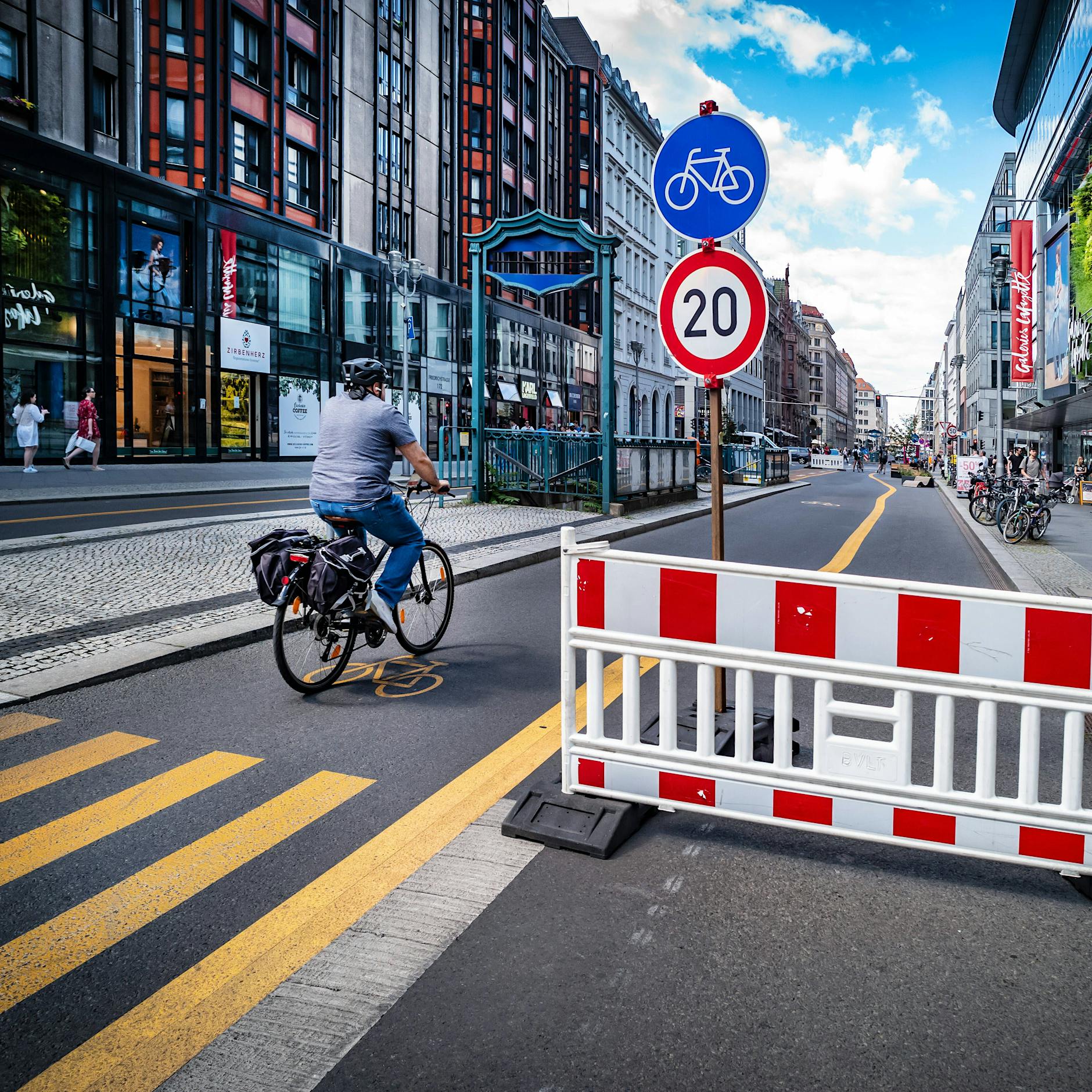 Streit beigelegt: DAS sind die neuen Pläne für die autofreie Friedrichstraße und DARUM rudert Berlins Regierende Franziska Giffey zurück