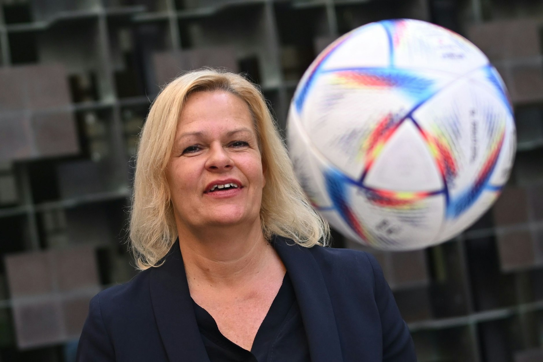 Bundesinnenminister Nancy Faeser (SPD) will zur WM nach Katar reisen.