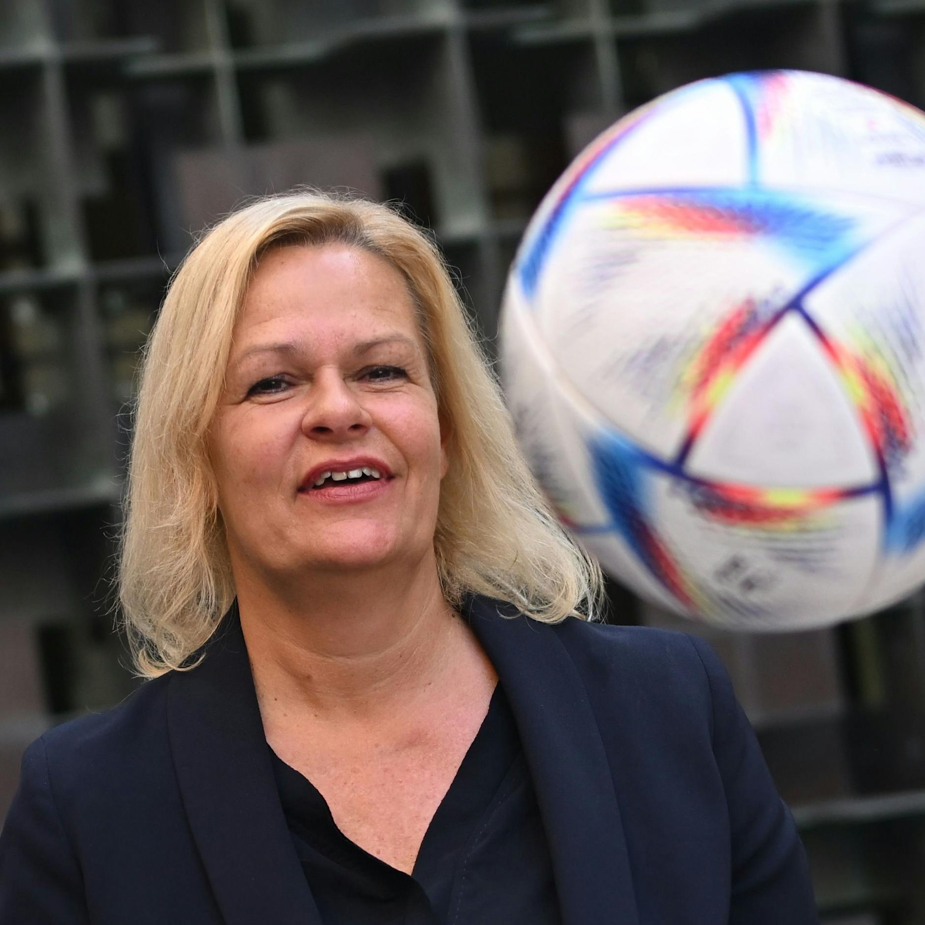 Fußball-WM: Droht queeren Besuchern die Todesstrafe? Katar gibt „Sicherheitsgarantie“ ab