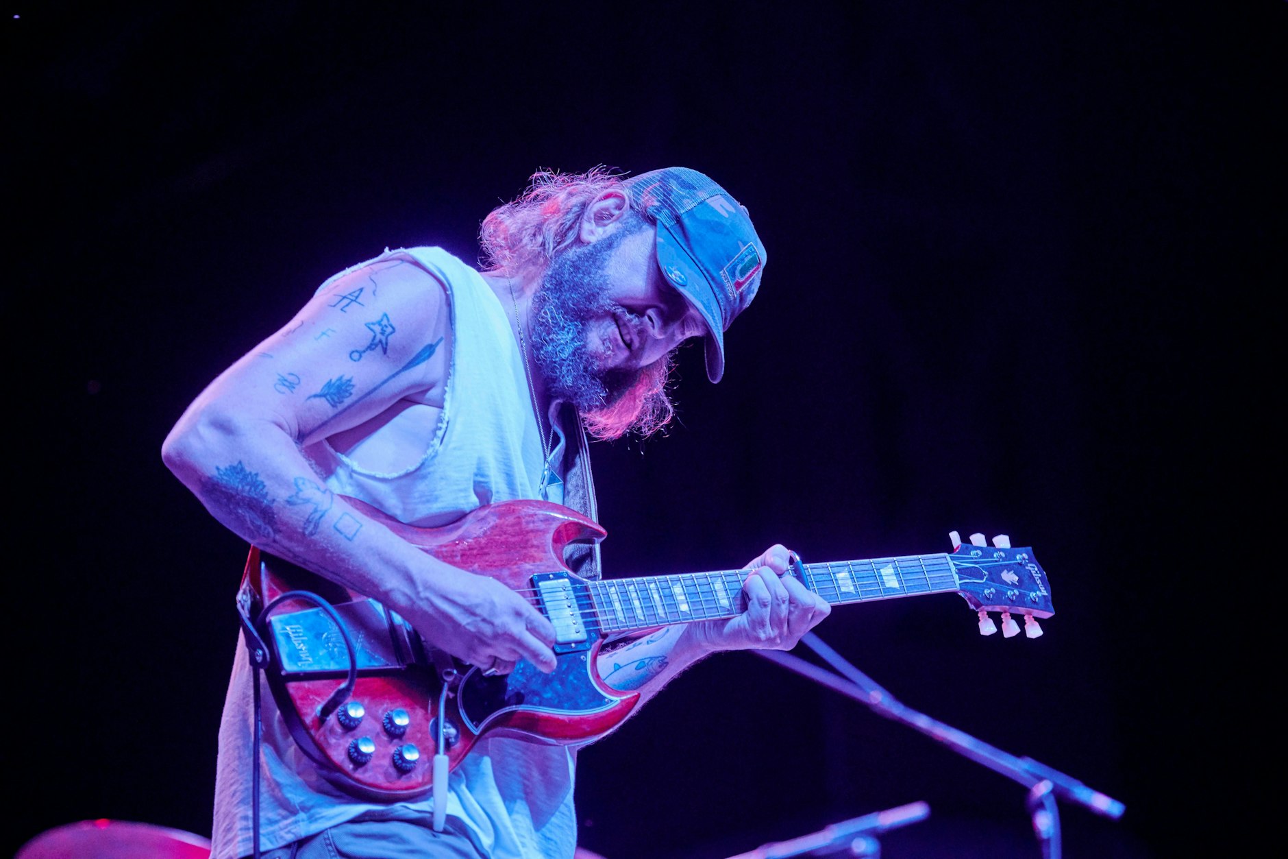 Justin Vernon, Mastermind von Bon Iver, hier beim Konzert im August 2022 in Minnesota.