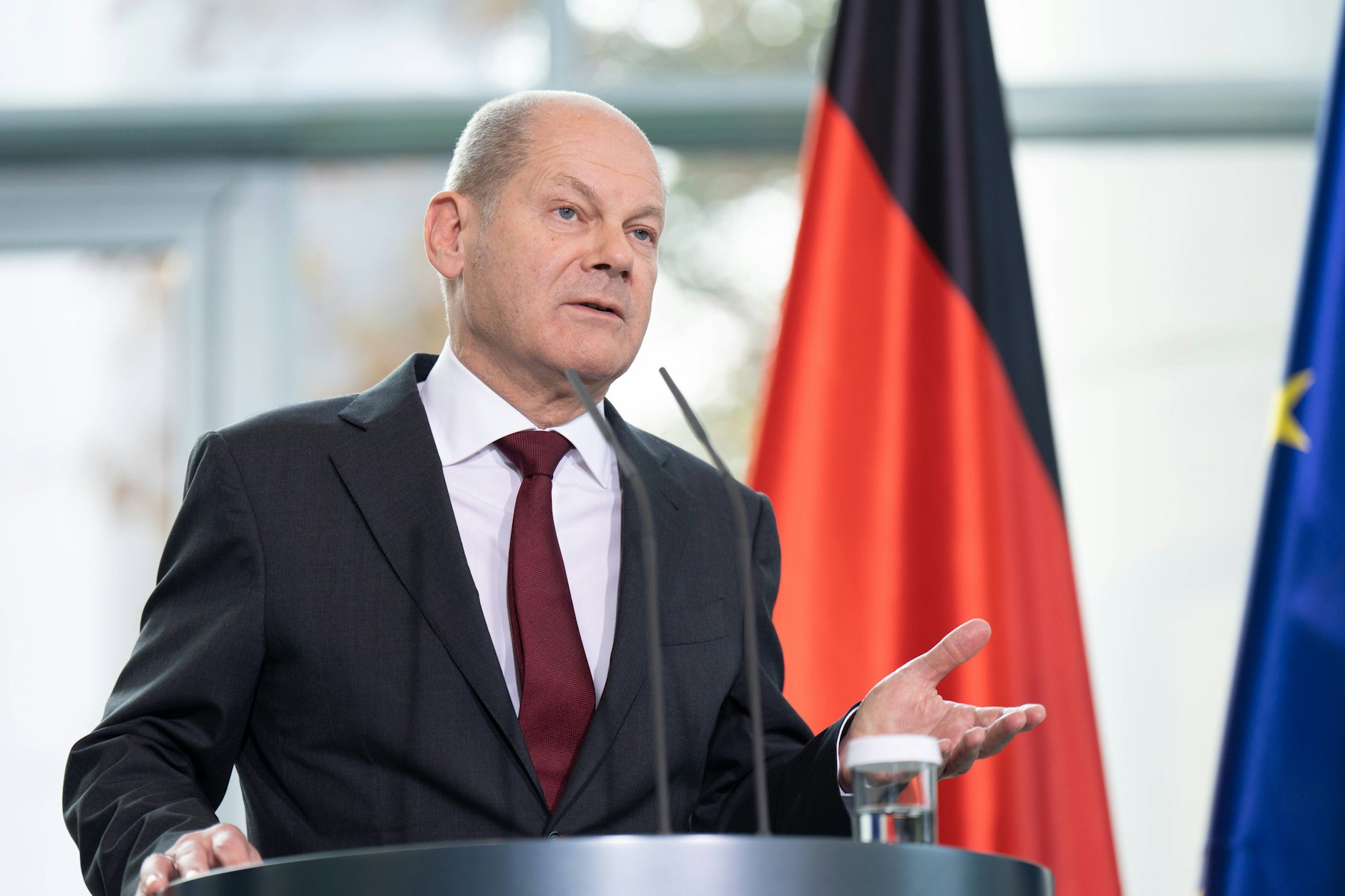 Olaf Scholz twitterte nach längerer Zeit mal wieder zum Thema Iran.