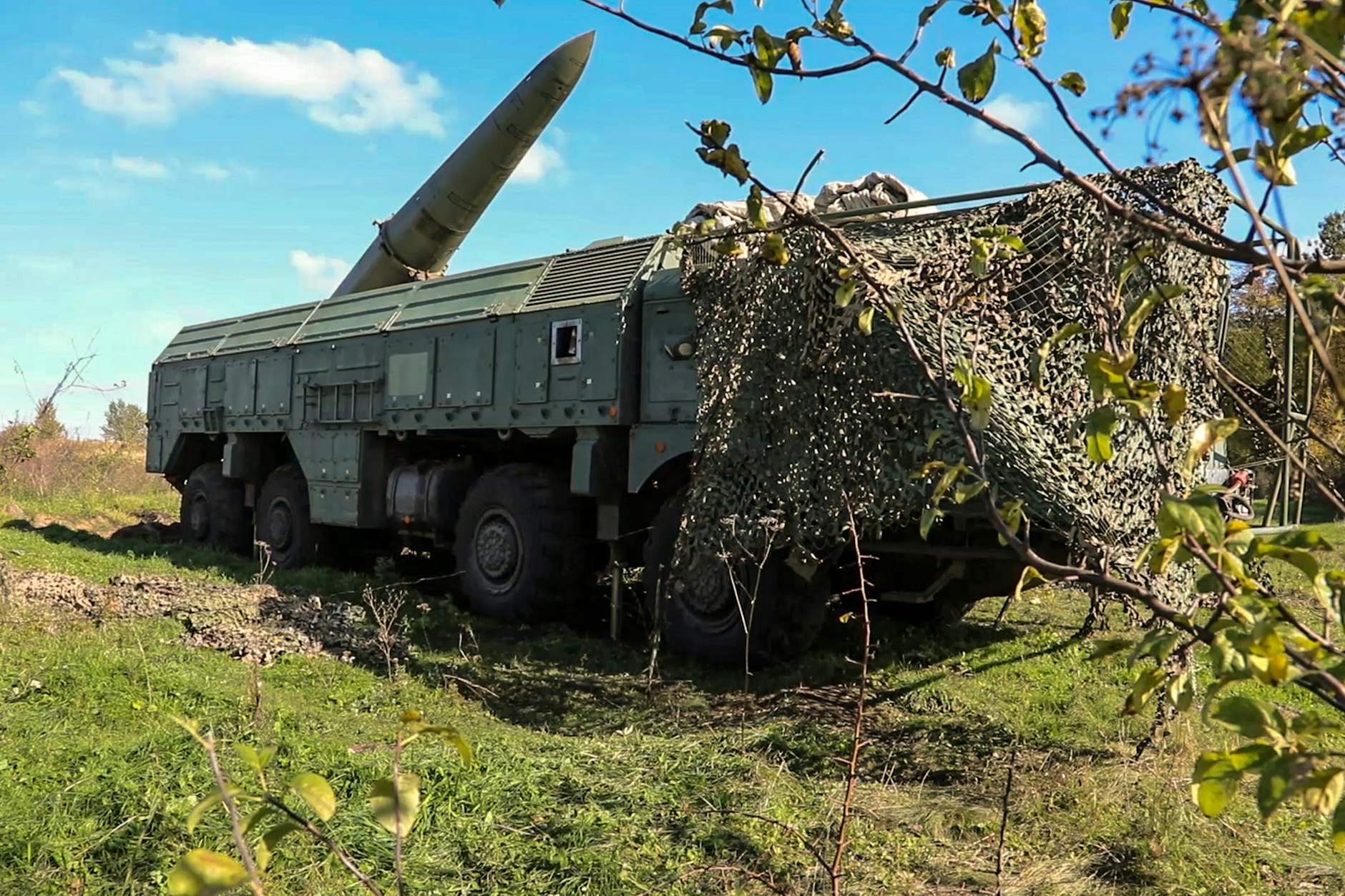 Eine russische Boden-Boden-Rakete vom Typ Iskander-M. Die USA und die Ukraine befürchten, dass der Iran Russland mit Mittelstreckenraketen beliefern könnte, die der Iskander-M ähneln.