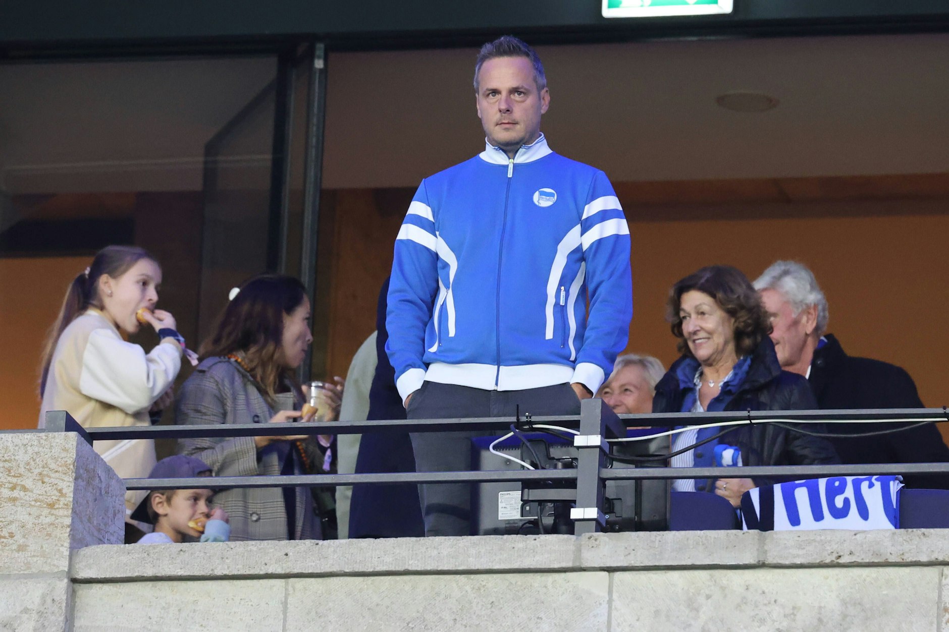 Präsident Kay Bernstein hat den Überblick. Er machte allen Herthanern klar, wie ernst die finanzielle Lage des Vereins ist.&nbsp;