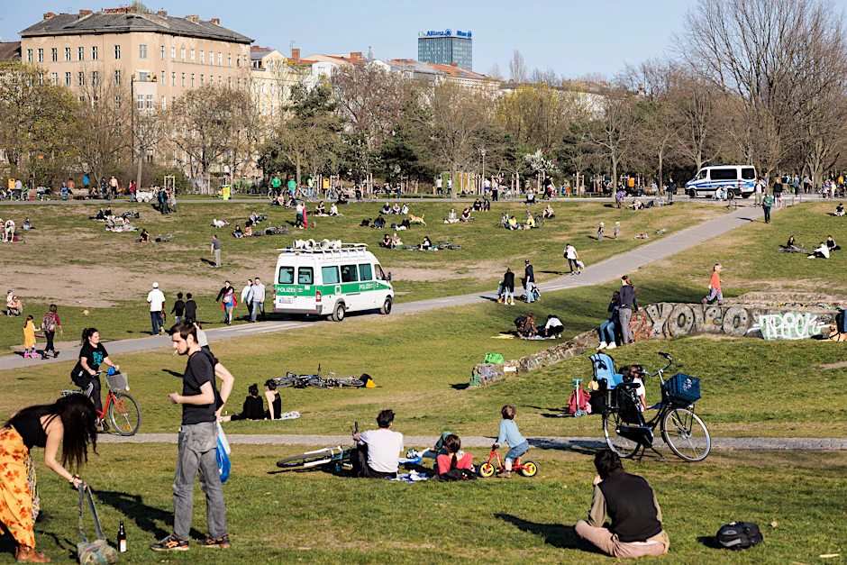 Typisch Berlin? Vielleicht. Ganz sicher aber ein typischer Anblick im Görlitzer Park in Kreuzberg.