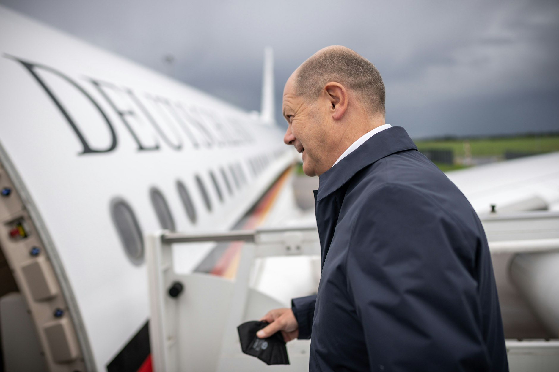 Die Chinareise des Kanzlers ist auch in der Wirtschaft umstritten.