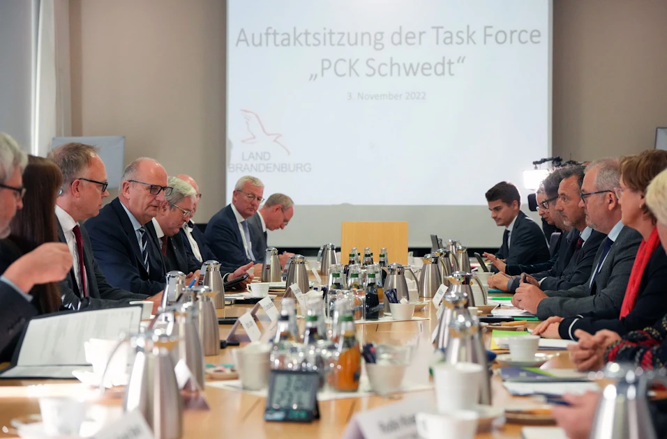 Task Force zur Ölraffinerie PCK zusammengekommen