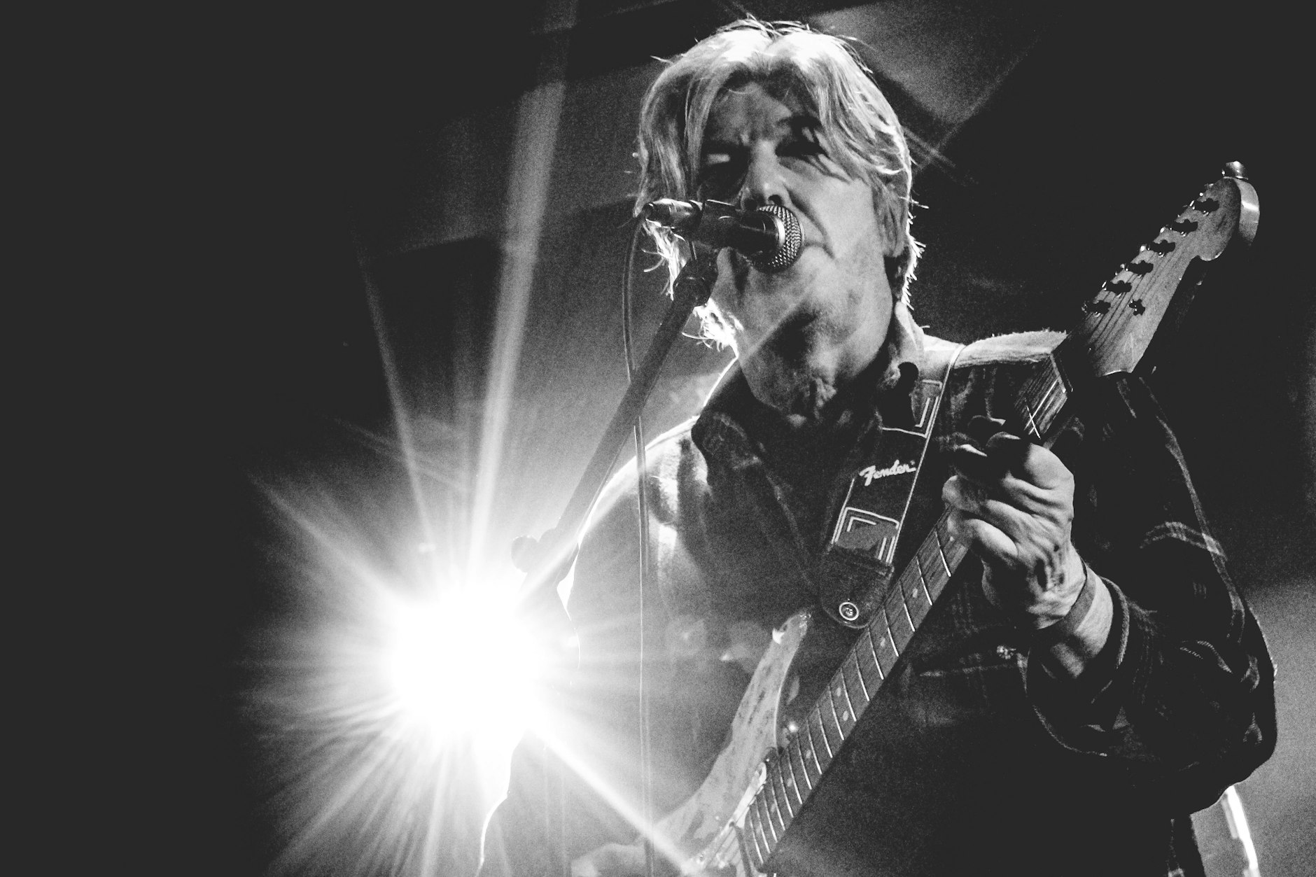 Der Komponist, Musiker, Schauspieler und Autor Mihály Víg im Dokumentarfilm&nbsp;„There was a Tower“ über sein Leben