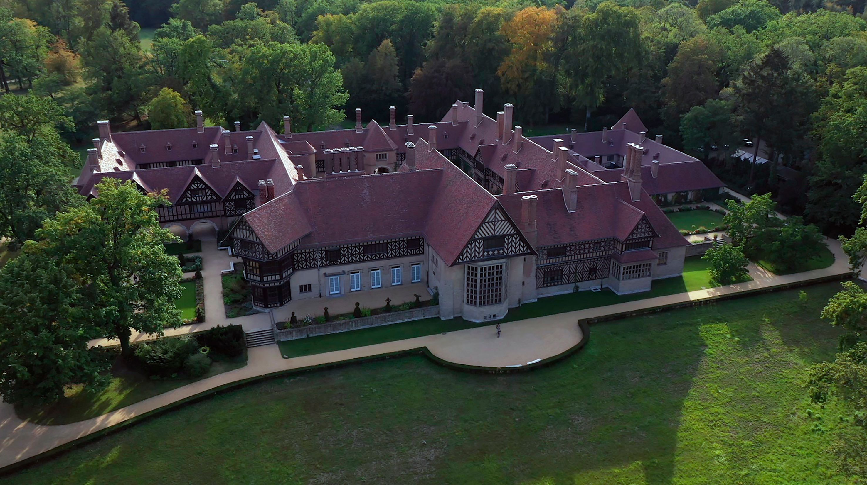 Image - Nachfahren des letzten Deutschen Kaisers streiten um Schätze aus Schlössern, Villen und einem früheren Hohenzollernmuseum in Berlin