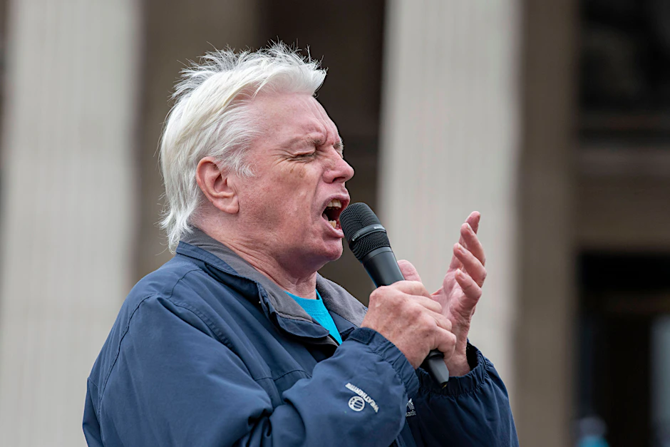 Ist der Meinung, dass die Welt von Reptilien regiert wird: Verschwörungserzähler David Icke.