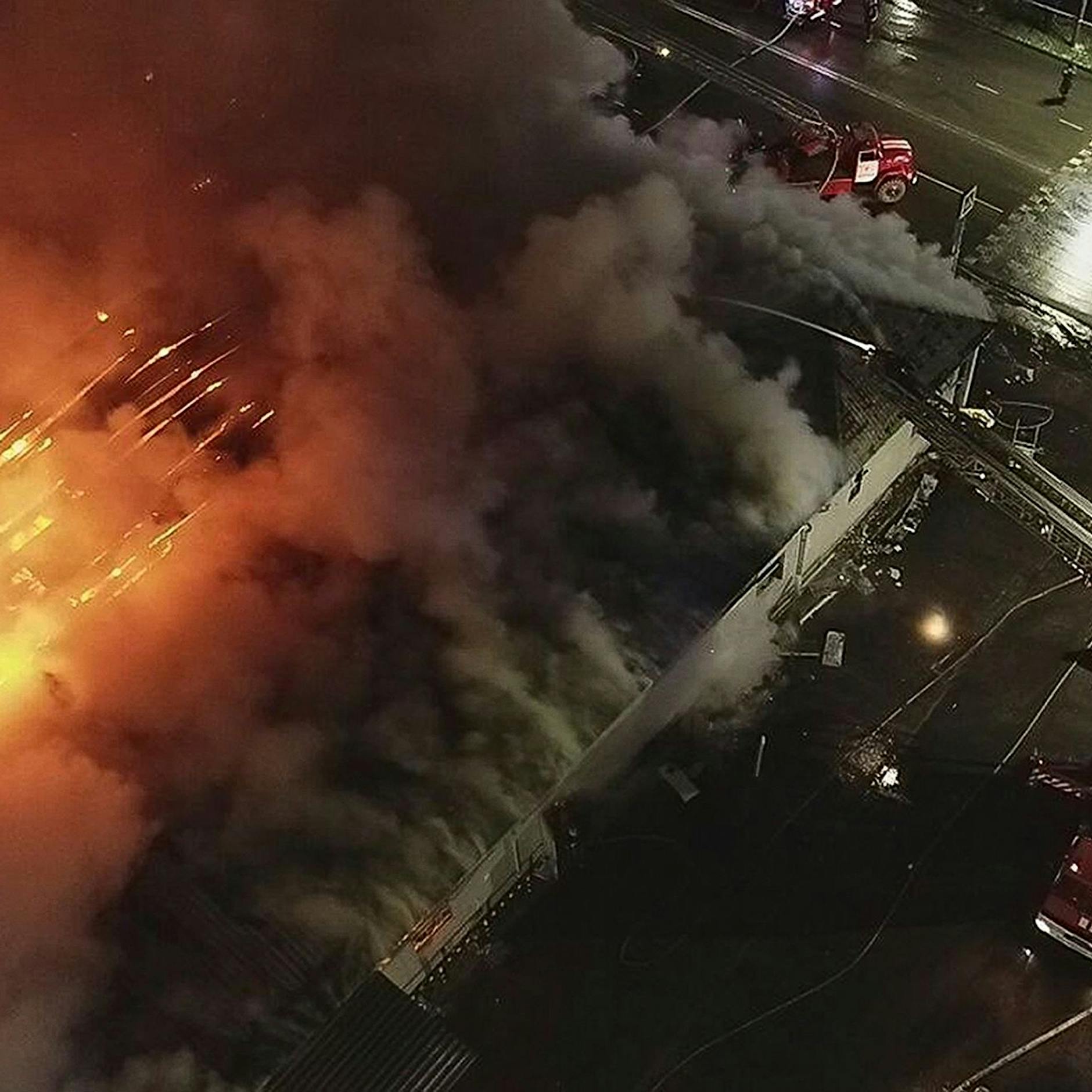 Festnahmen nach tödlichem Inferno: So wurde der Nachtclub „Poligon“ zur Todesfalle!