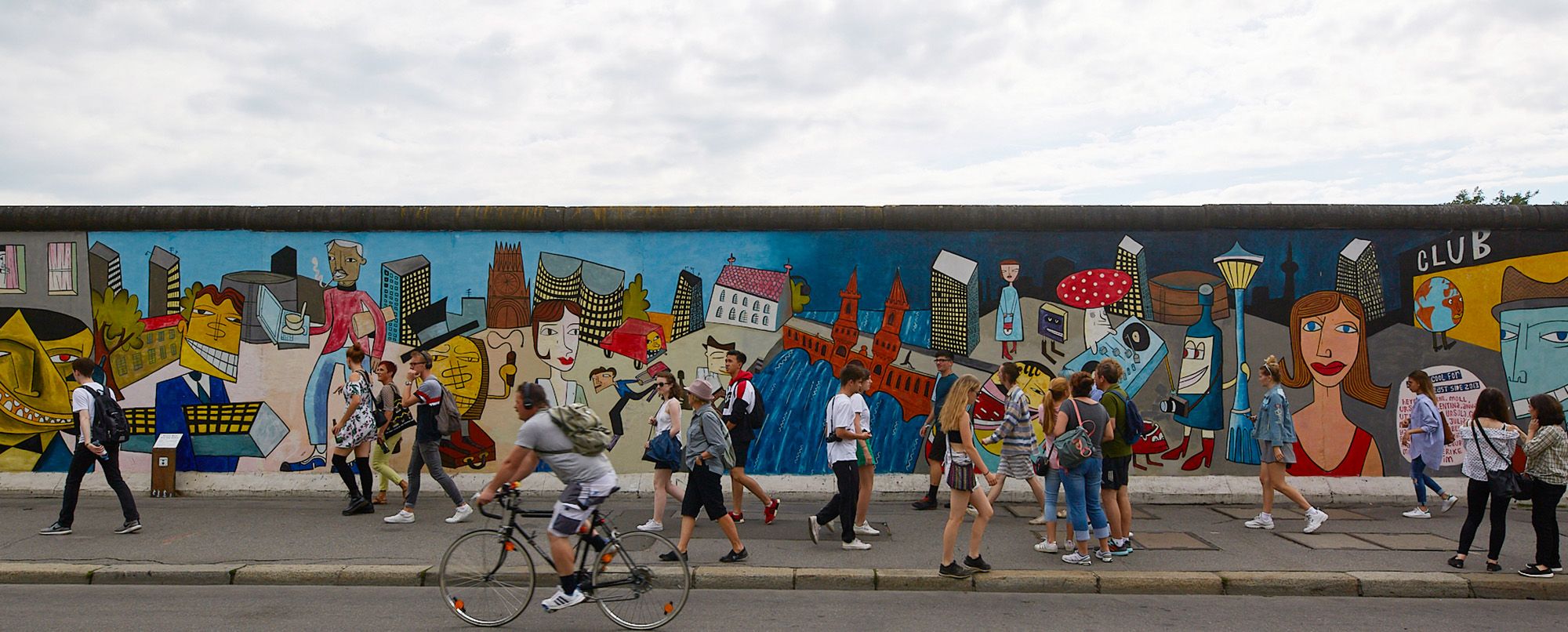 Image - East Side Gallery: Infos über die Mauer und die Mauer-Kunst aufgemöbelt