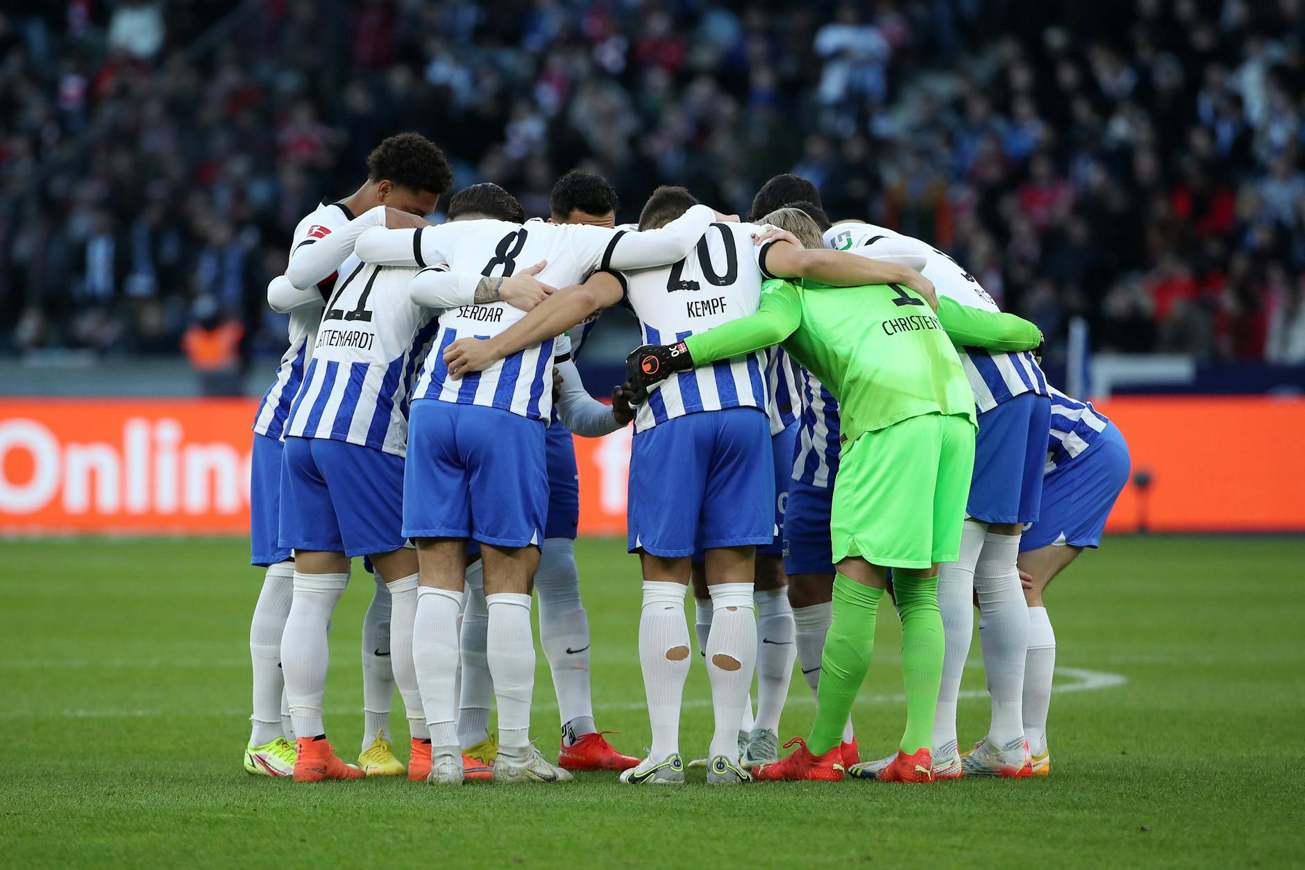 Herthas Spieler rücken noch enger zusammen. Dienstag steigt das Abstiegsduell beim VfB Stuttgart.
