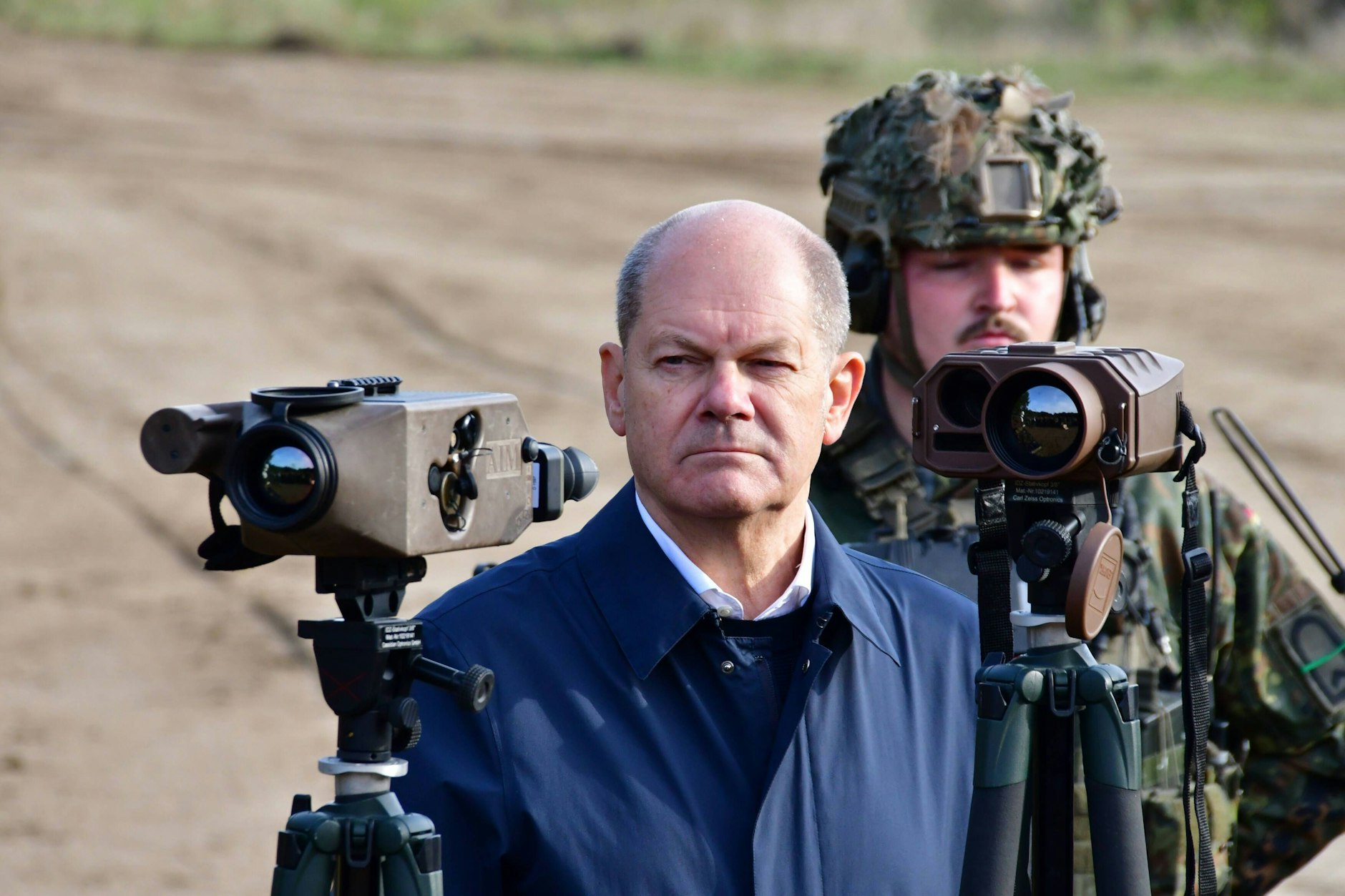 Bundeskanzler Olaf Scholz besucht die Bundeswehr in der Lüneburger Heide.