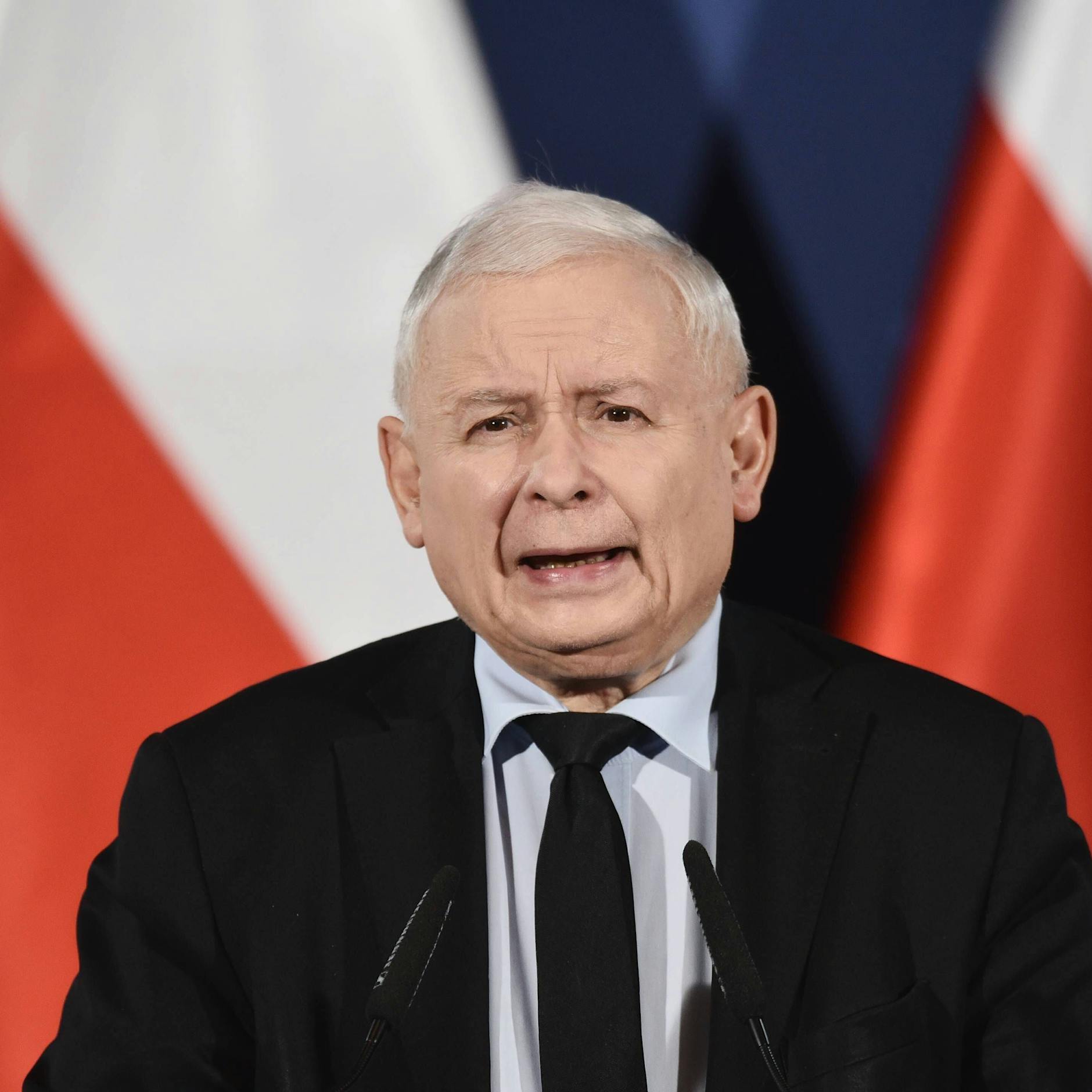 Jaroslaw Kaczynski: Polinnen bekommen keine Kinder – weil sie zu viel saufen