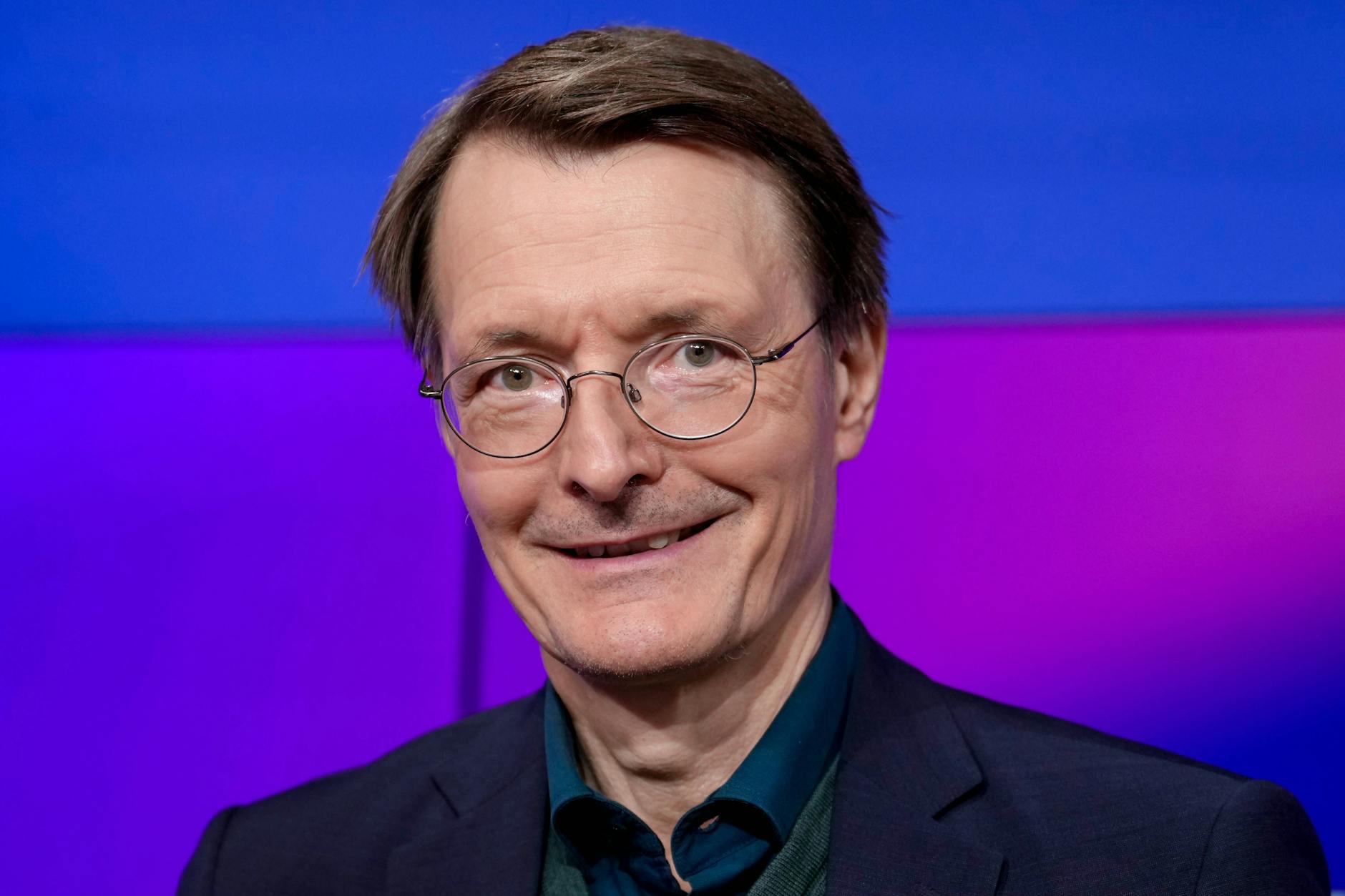 Gesundheitsminister Karl Lauterbach (SPD) in einer Talkshow.