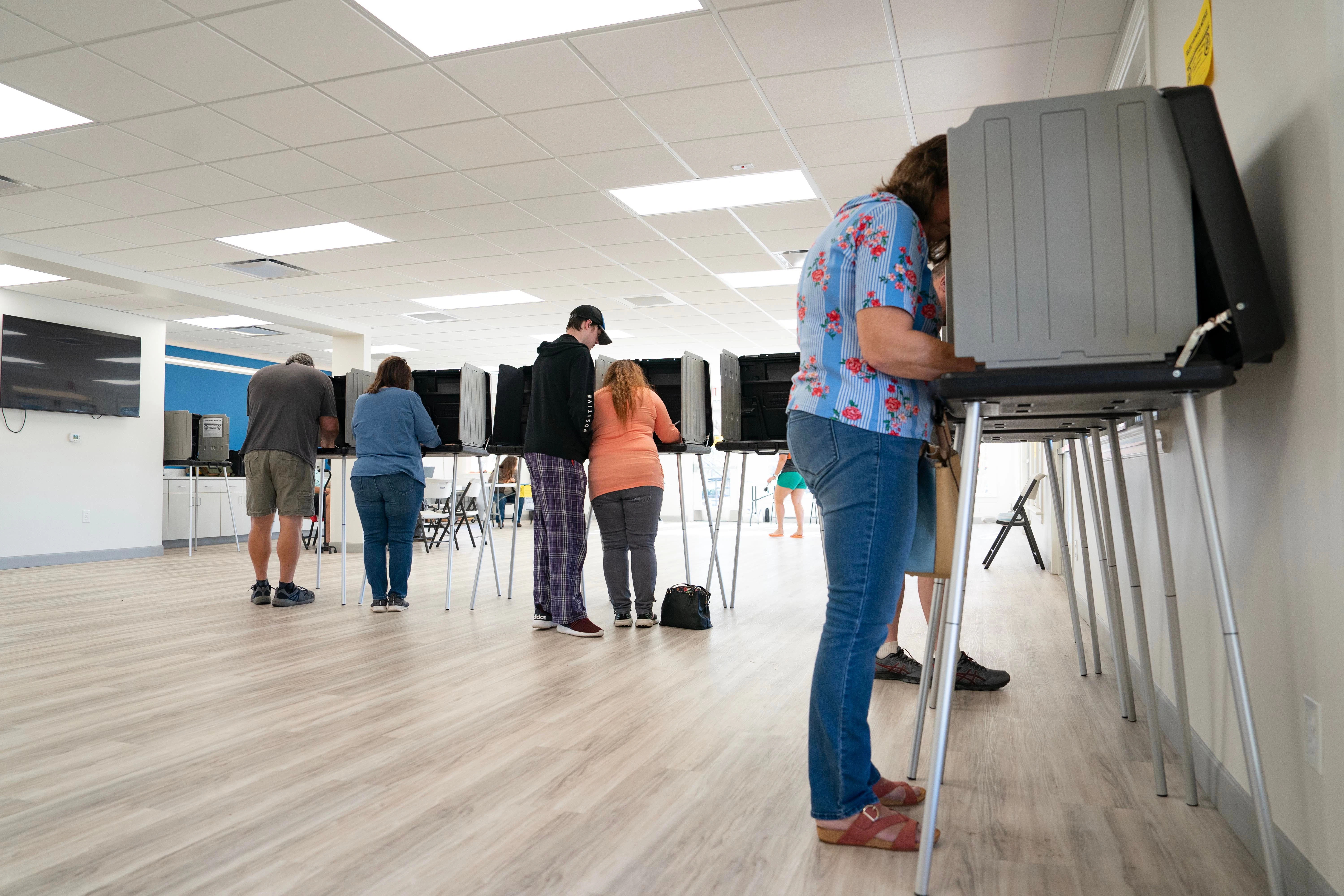 Wähler in einem Wahllokal im US-Bundesstaat North Carolina.&nbsp;