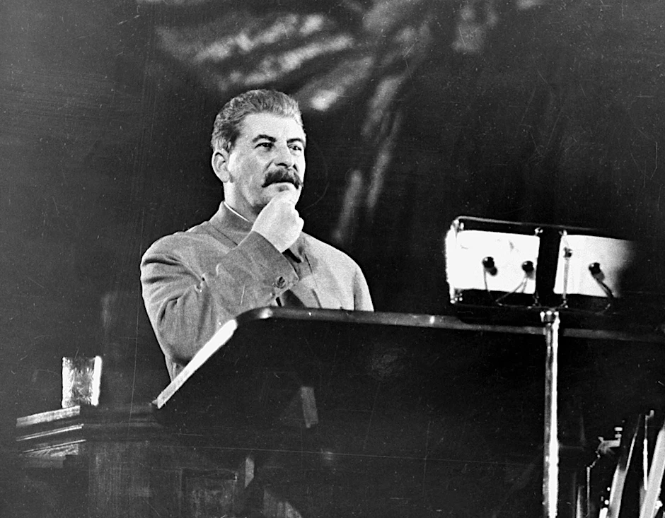 Stalin Fit Das verklärte Stalin-Bild in Russland: Vor 1941 gab es eine russische ...
