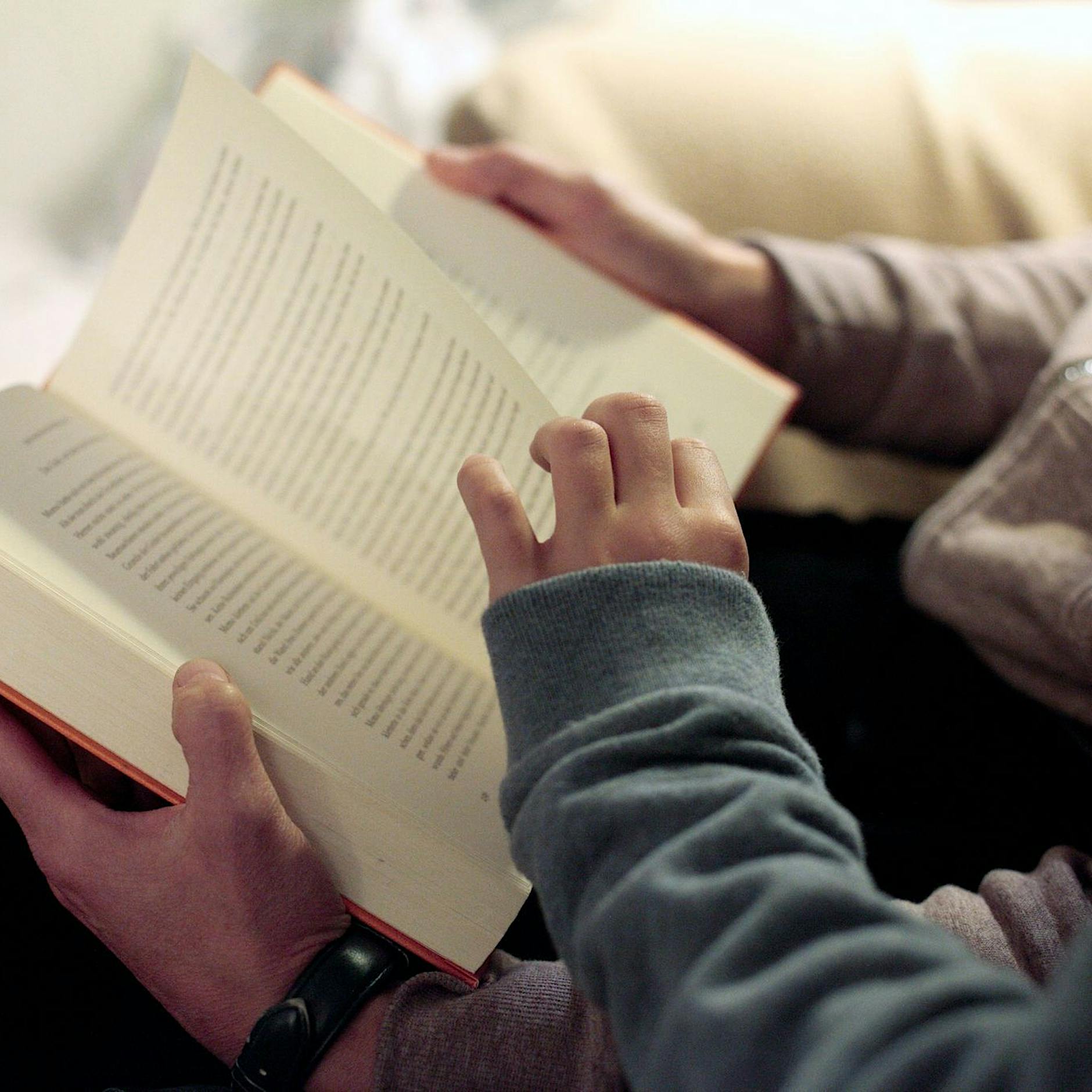 Eltern mit höherer Bildung lesen öfter vor