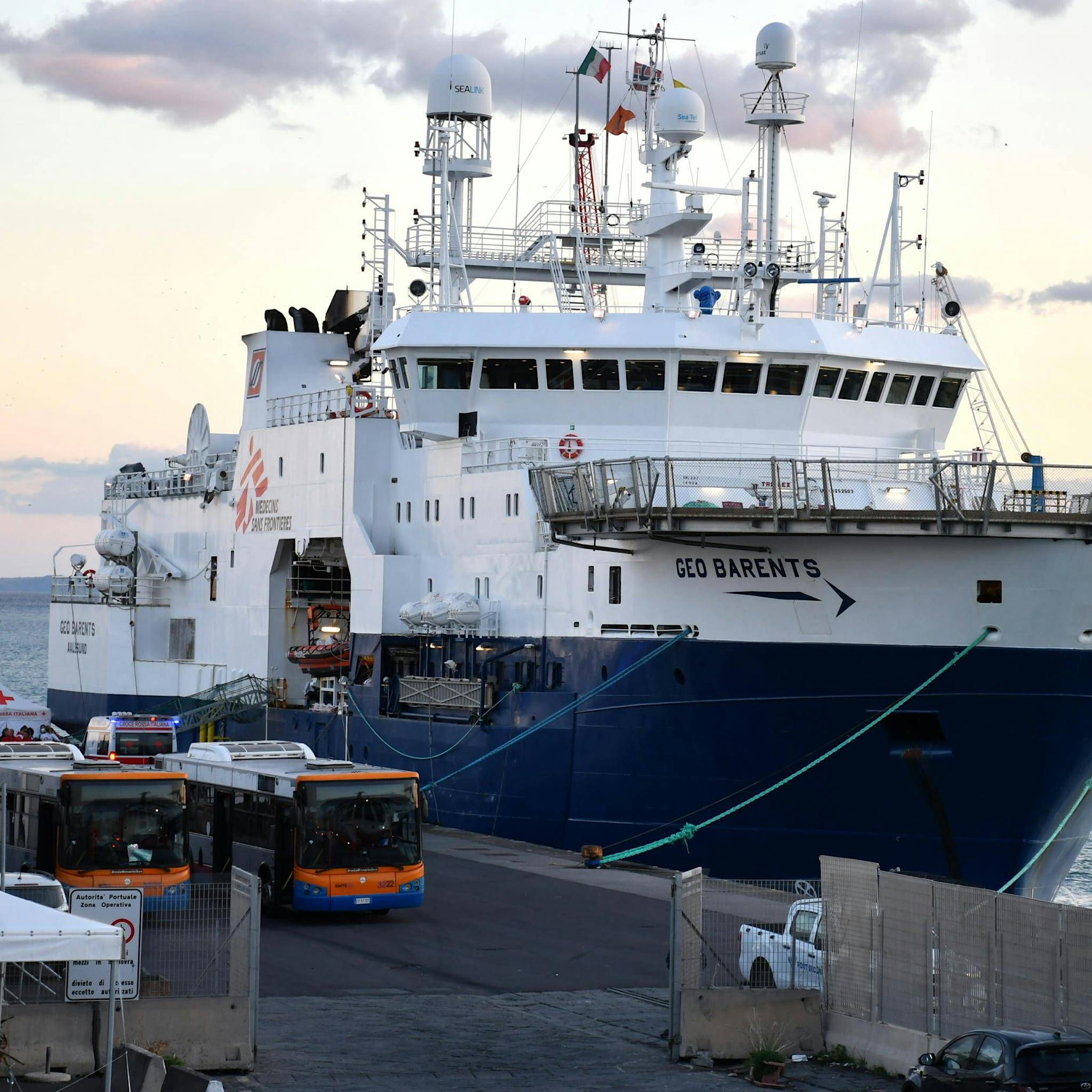 „Italiens Regierung greift den Rechtsstaat an“: Großes Entsetzen über Selektion auf Flüchtlings-Schiffen