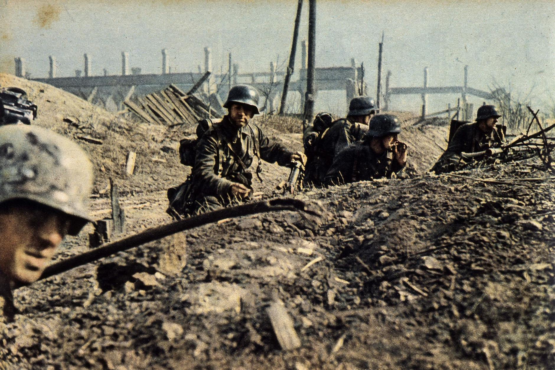 Ein Bild aus der Schlacht um Stalingrad. Da war der Winter 1942 gerade vorbei. 