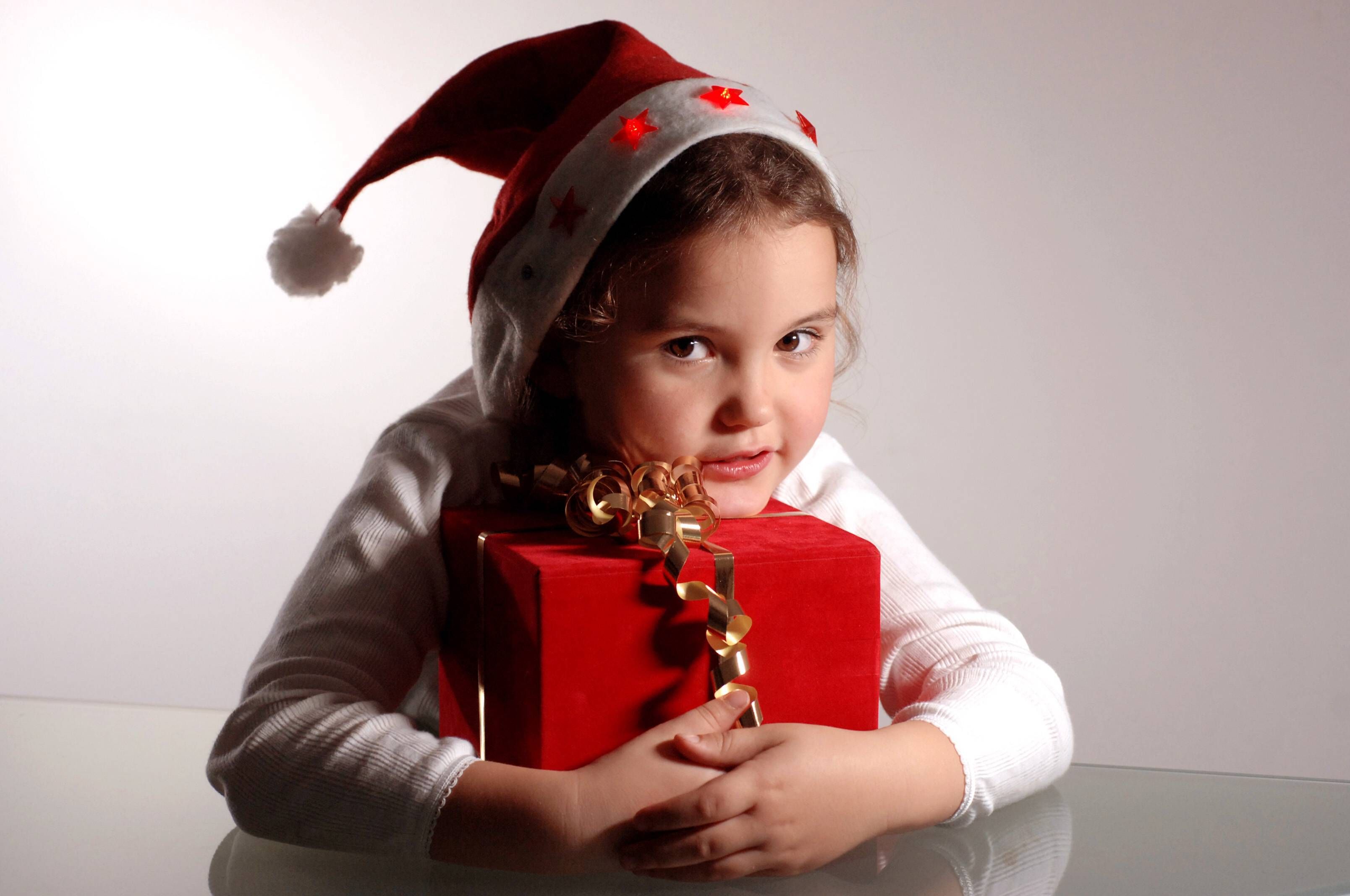 Image - Kredit aufnehmen fürs Weihnachtsgeschenk? Irre Warnung von Experten!