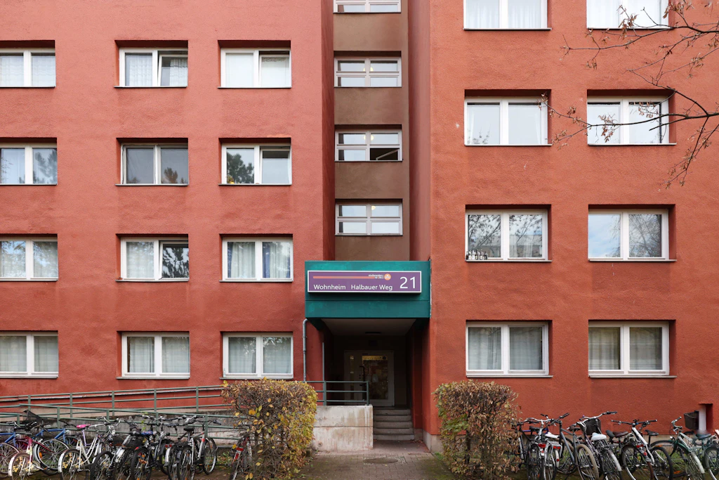 Studentin: „Ich finde es nicht fair, dass ich 160 Euro mehr Miete zahlen soll“
