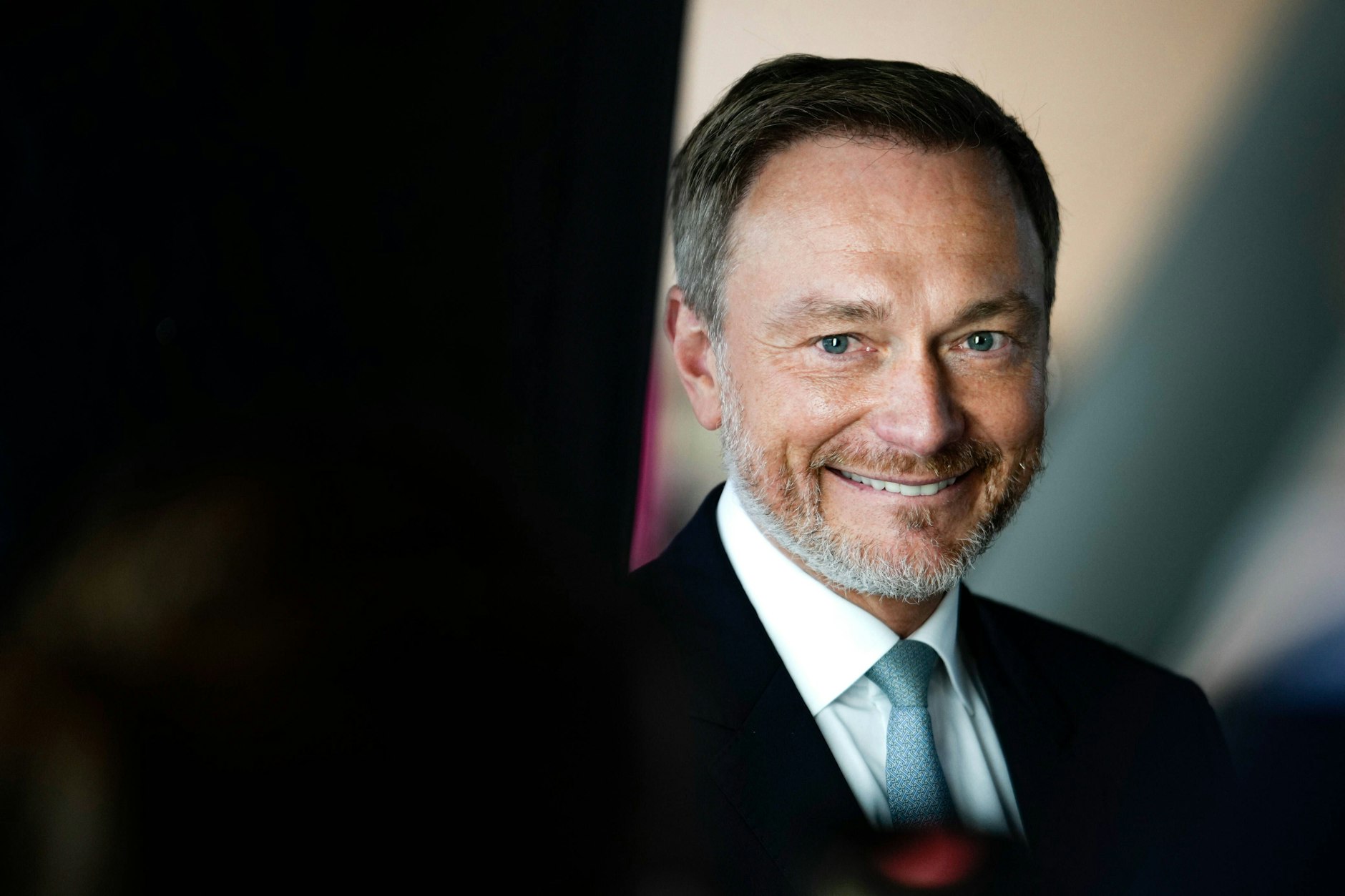 Eine Reichensteuer lehnt die FDP ab. Aber was denken die Reichen selbst?