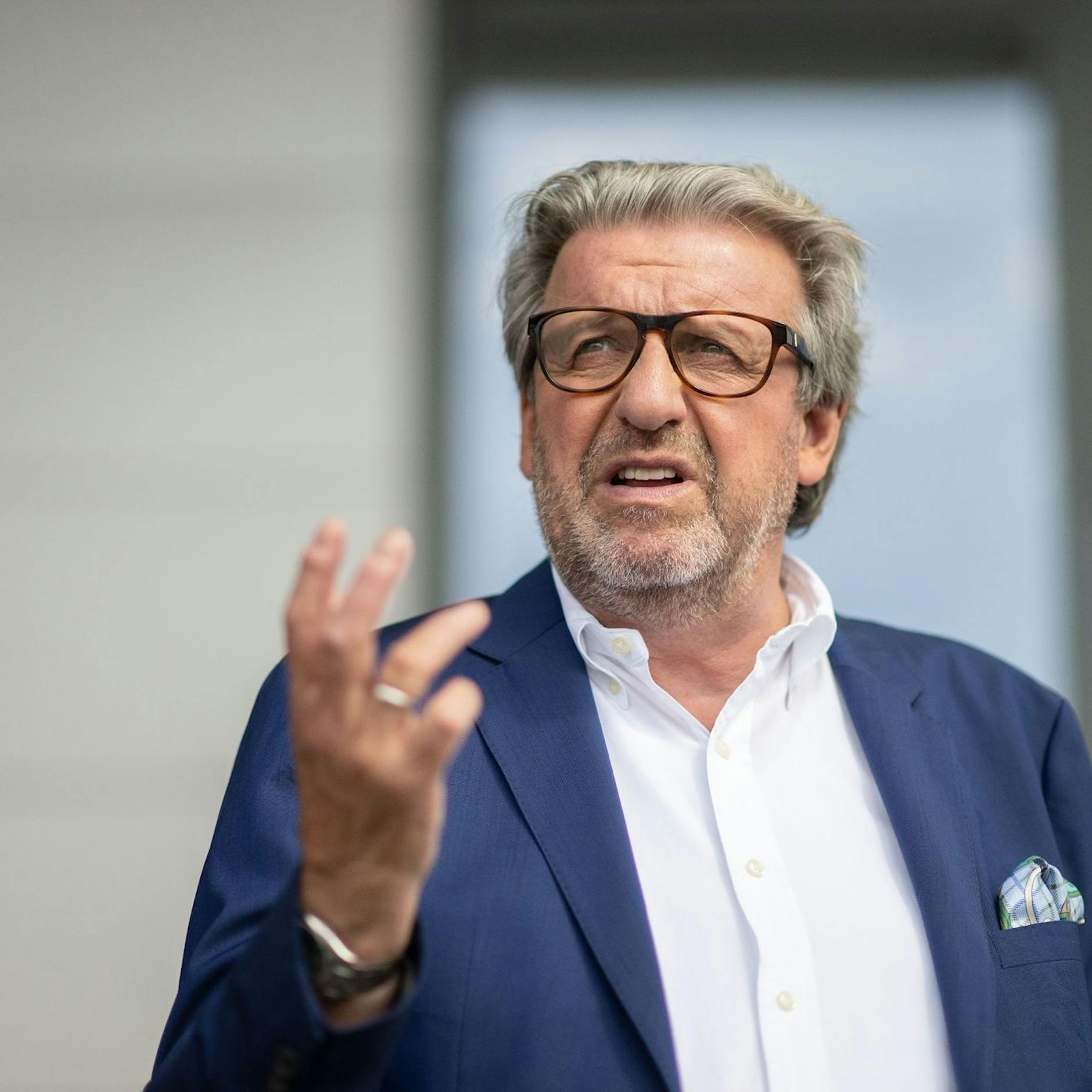 Haushälterin schwarz beschäftigt? Staatsanwalt ermittelt gegen Gesamtmetall-Chef Stefan Wolf, 500.000 Euro Bußgeld drohen!