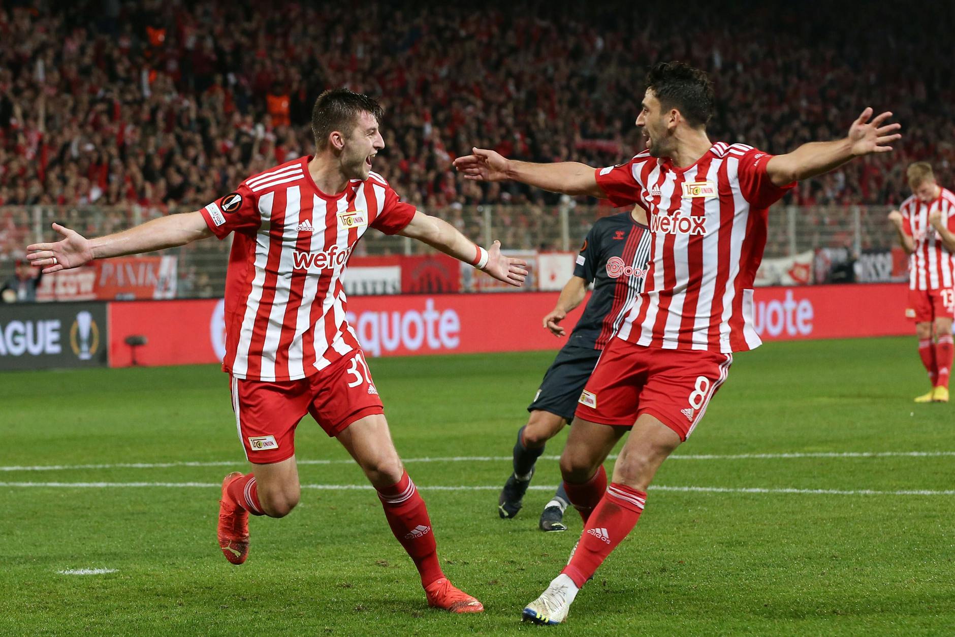 Ab in den Urlaub: Robin Knoche (l.) und Rani Khedira sind bei der WM in Katar nicht mit von der Partie.