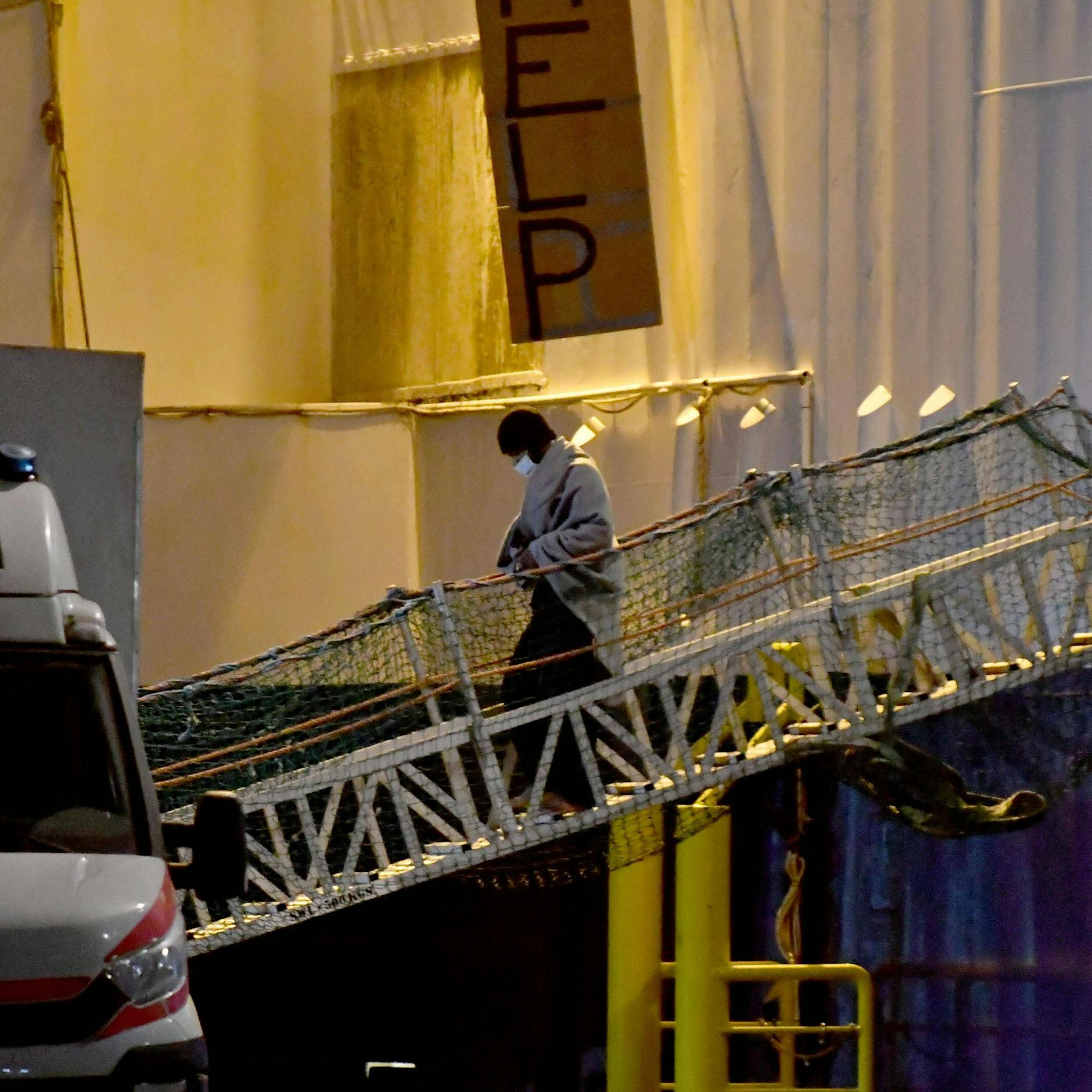 Seenotretter atmen auf: Alle geretteten Flüchtlinge gehen in Catania von Bord – Ocean Viking findet in Frankreich sicheren Hafen