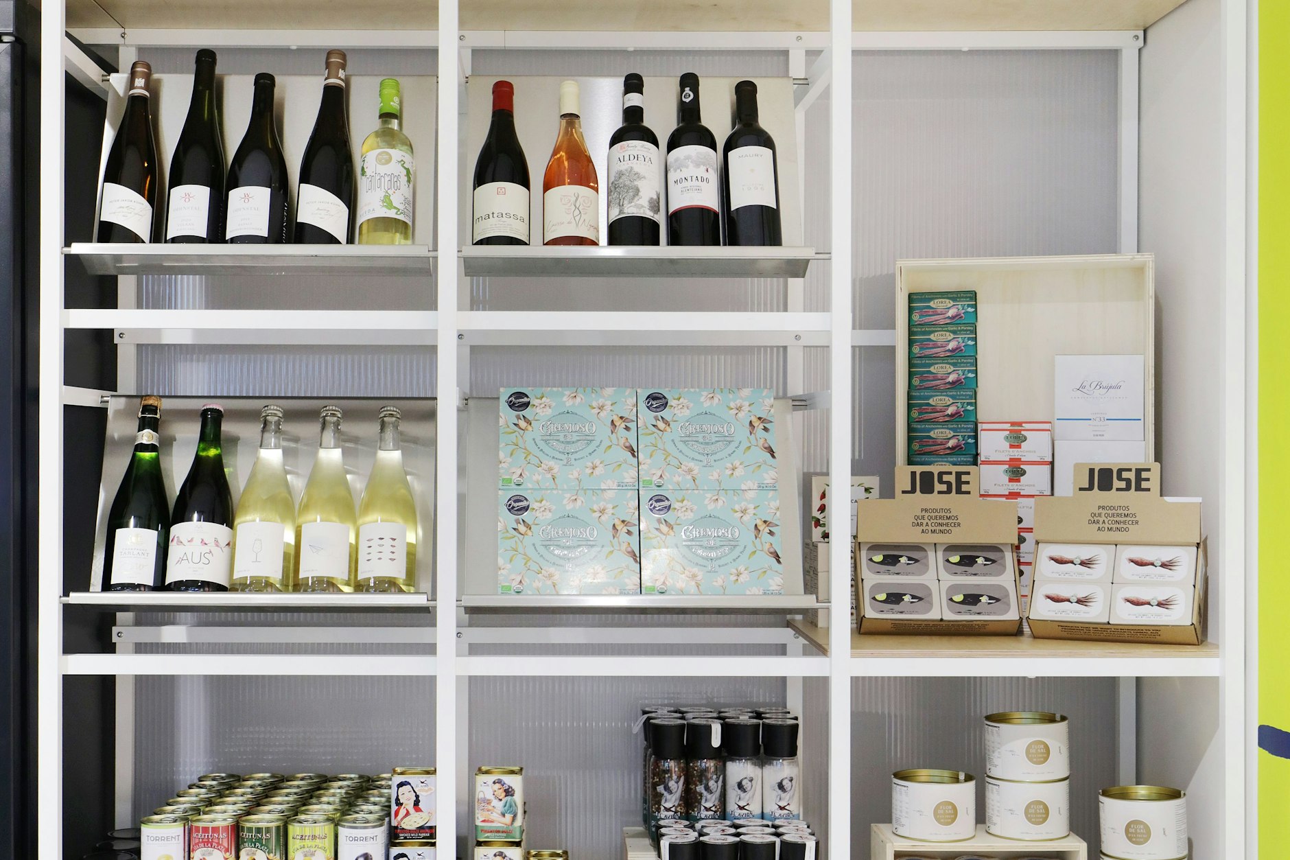 Gute Auswahl, die insgesamt Sinn ergibt: das Kochu Karu Deli.