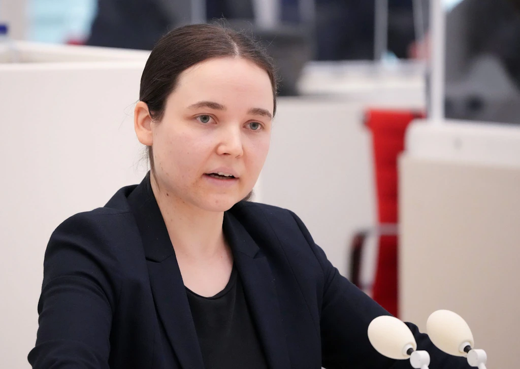 Ein- und Ausreisezentrum am BER: Grüne fordern Korrektur der Pläne