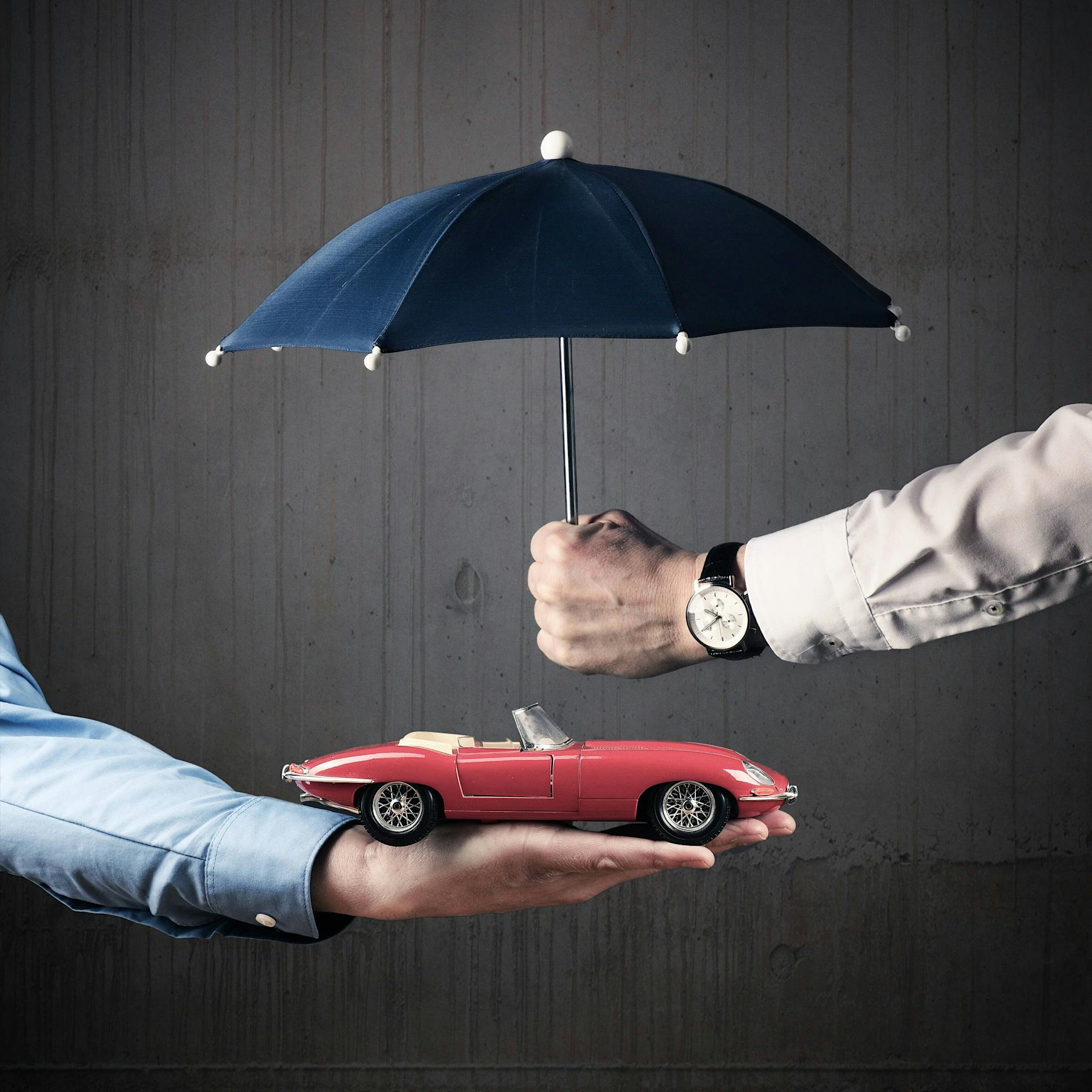 Sieben Tipps zum Geldsparen: So wird die Autoversicherung um bis zu 843 Euro günstiger