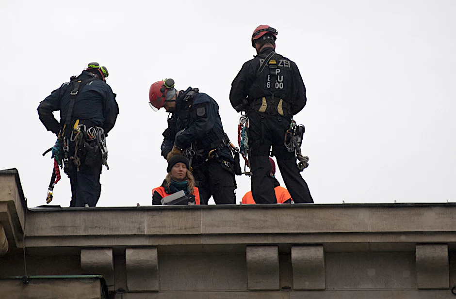 Berlin: Am 9. November wurde das Brandenburger Tor besetzt.