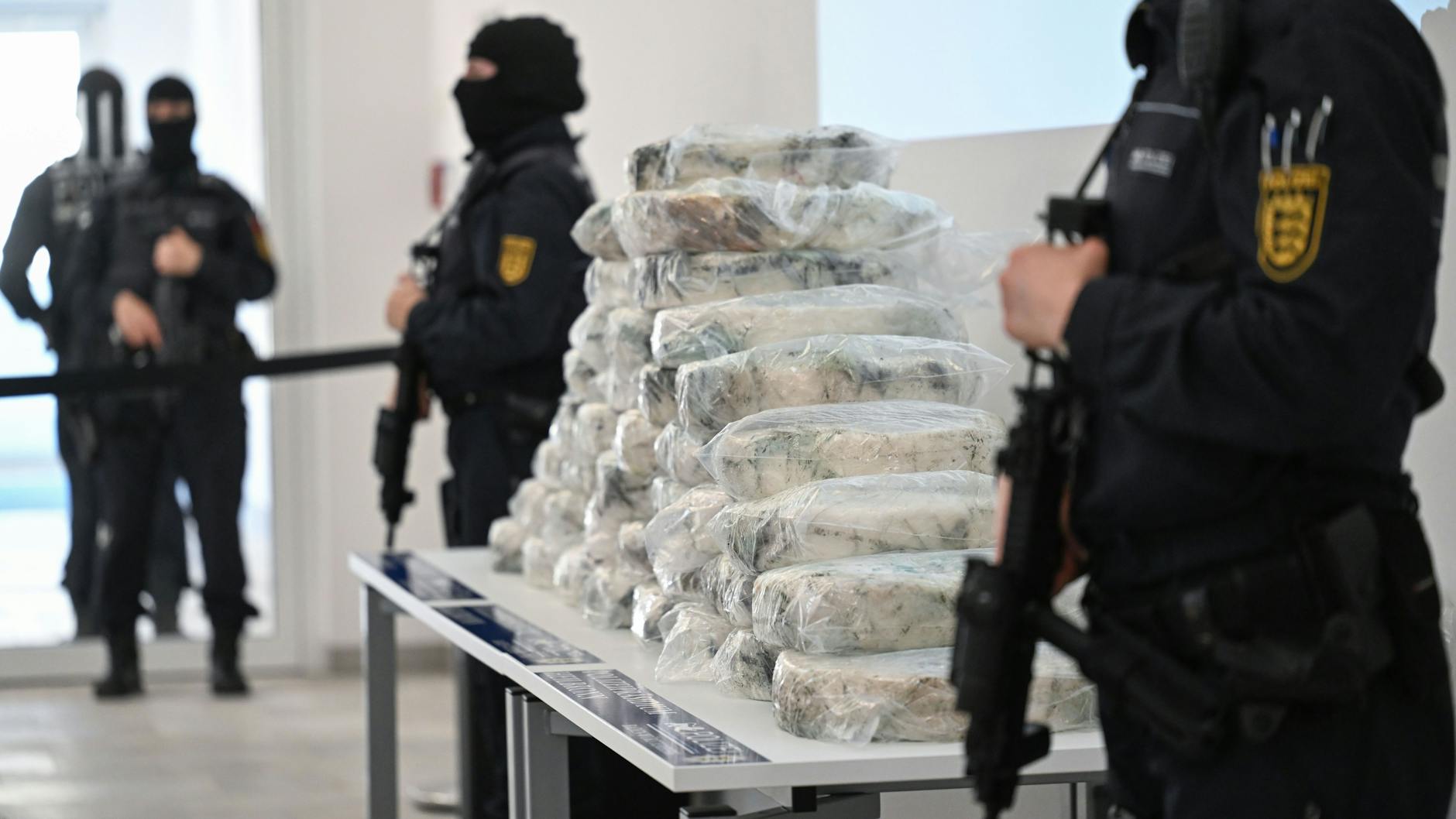 Den Straßenverkaufswert der Droge schätzen Ermittler auf bis zu 20 Millionen Euro. 