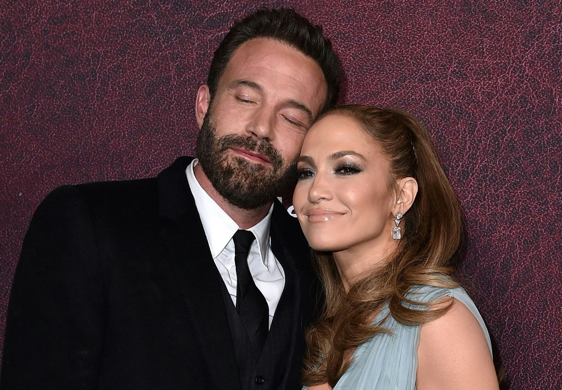 ARCHIV - Glücklich vereint: Ben Affleck und Jennifer Lopez 2021 in Los Angeles.  