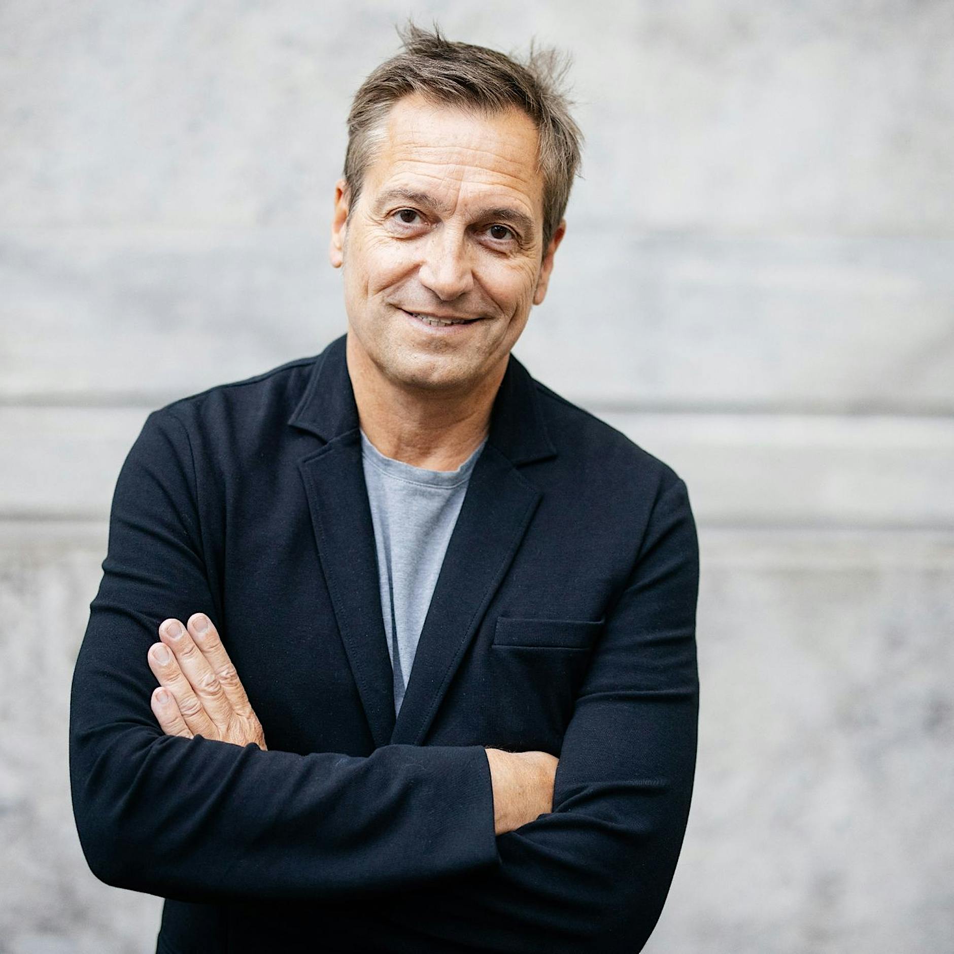 ARD-„Kontraste“ attackiert Dieter Nuhr: Er verbreite verschwörungstheoretisch angehauchte Thesen