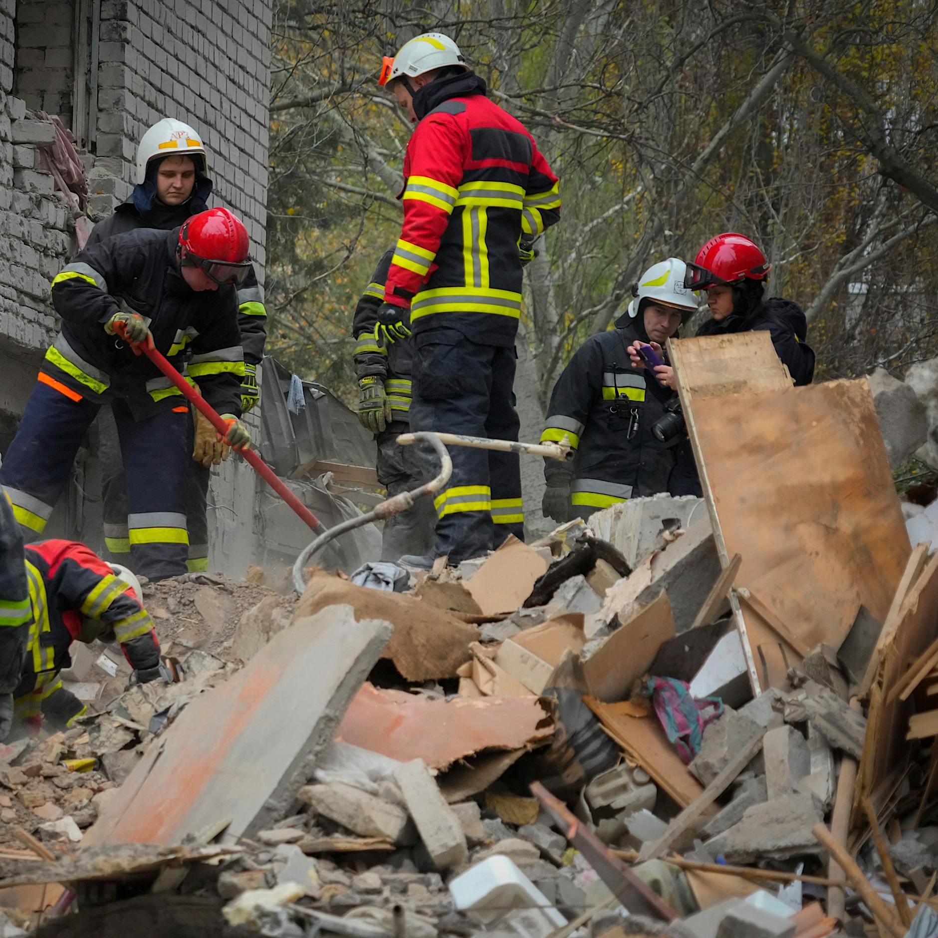 Wut über Rückzug in Cherson: Russen zerstören Energieversorgung