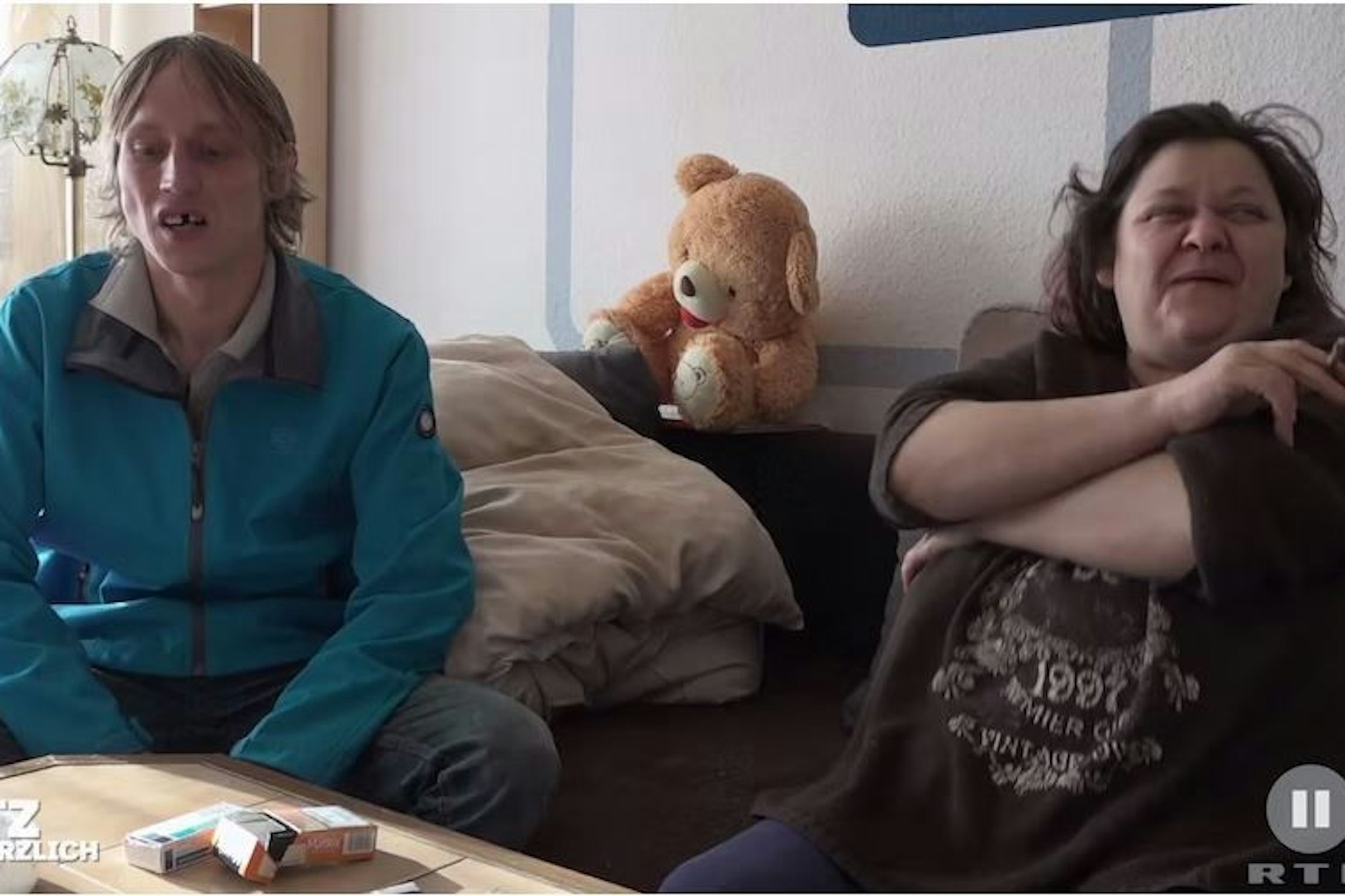 "Hartz und herzlich": Manja und Martin sind aus ihrer Wohnung geflogen.