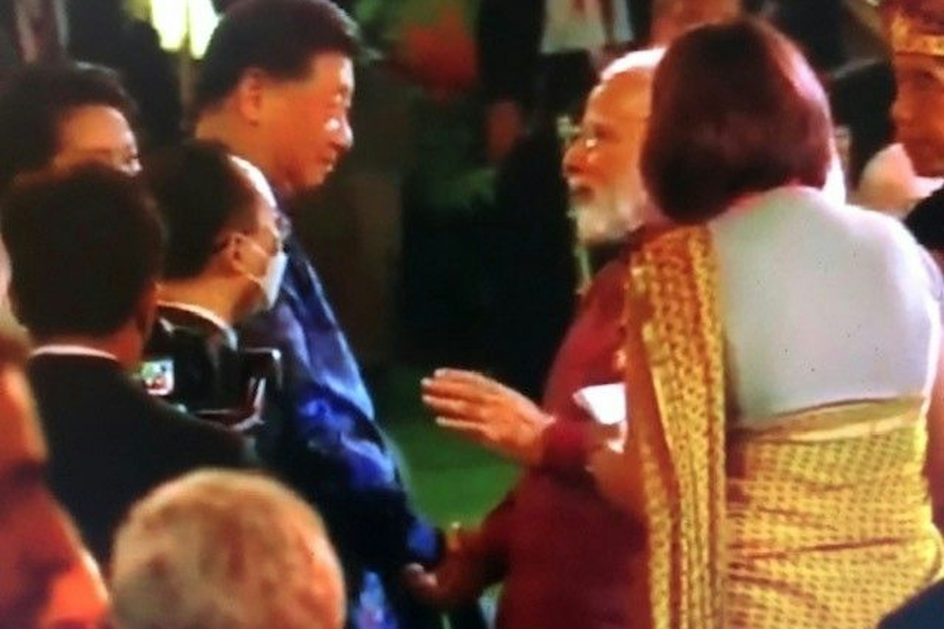 Chinas Xi Jinping mit Indiens Narendra Modi beim G20-Dinner.