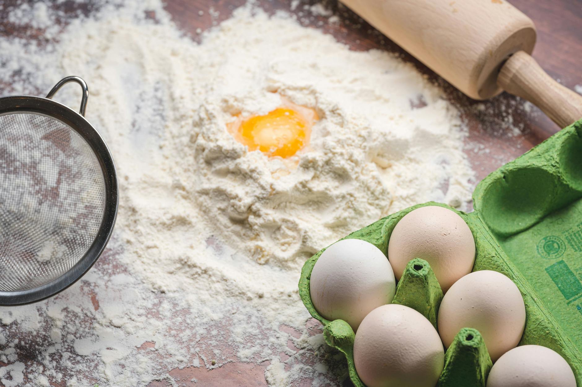 Pünktlich zur Plätzchenzeit droht Deutschland ein Eiermangel.