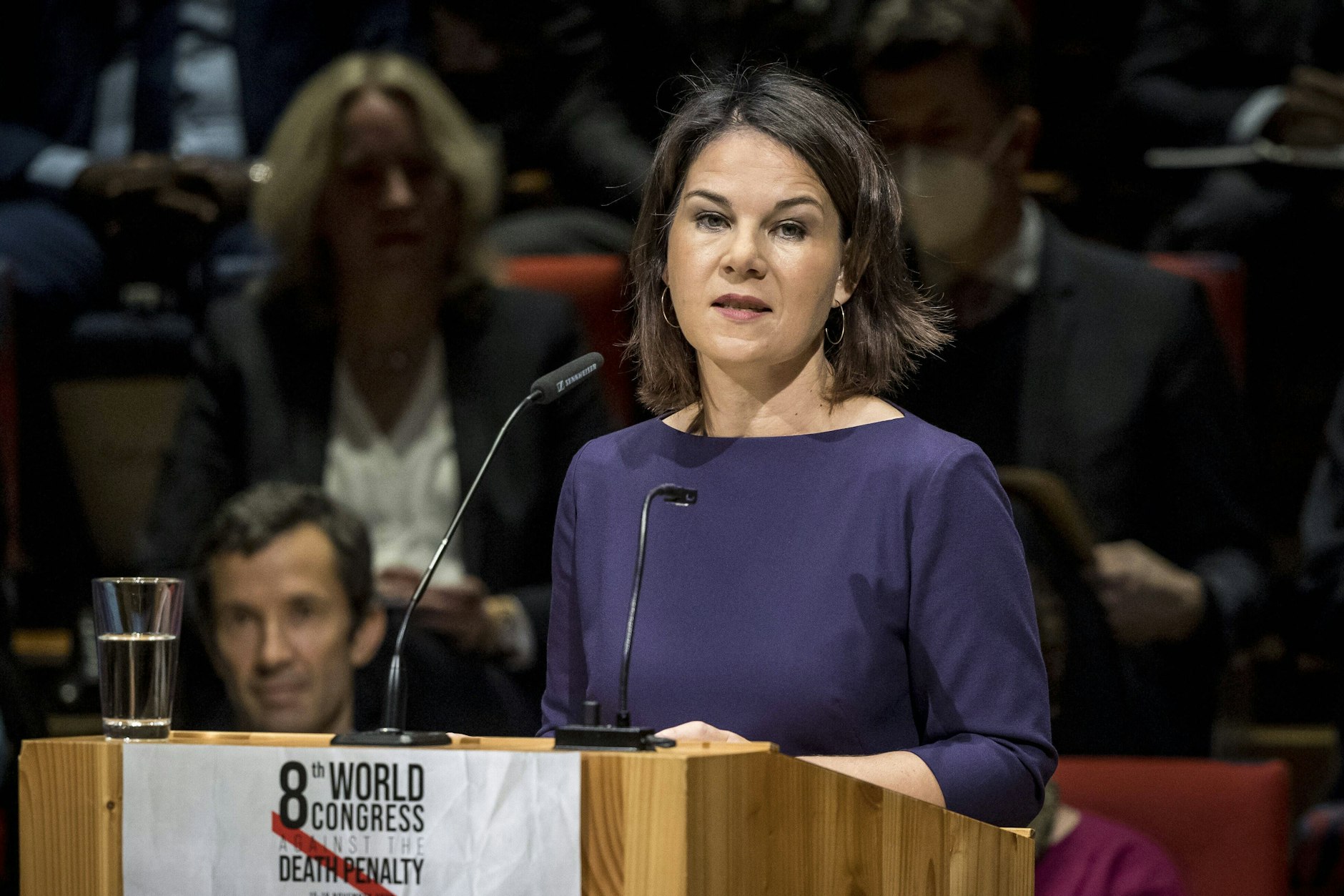 Bundesaußenministerin Annalena Baerbock spricht beim 8. Weltkongress gegen die Todesstrafe in Berlin.
