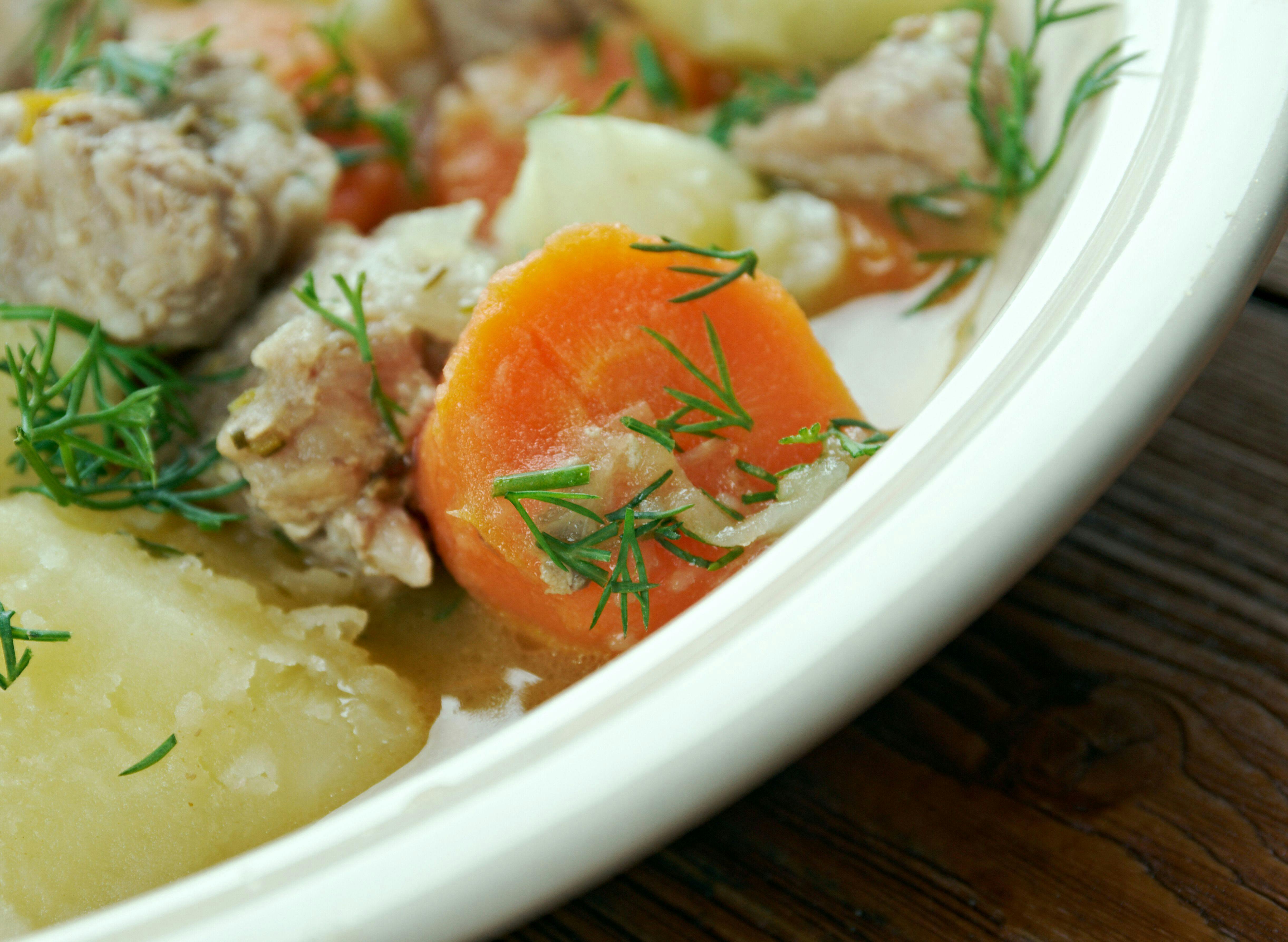 Wie bei Oma: Der traditionelle Pichelsteiner Eintopf – das beste Rezept ...