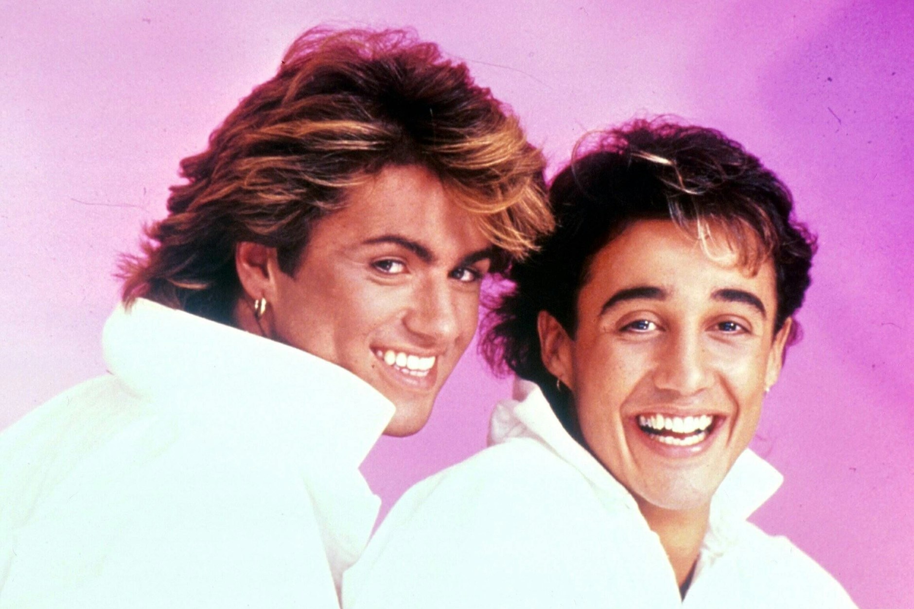 Bitte! Nicht! Singen! In der Vorweihnachtszeit bleibt das Radio besser aus, wenn man Wham und ihren Hit „Last Christmas“ umgehen will.