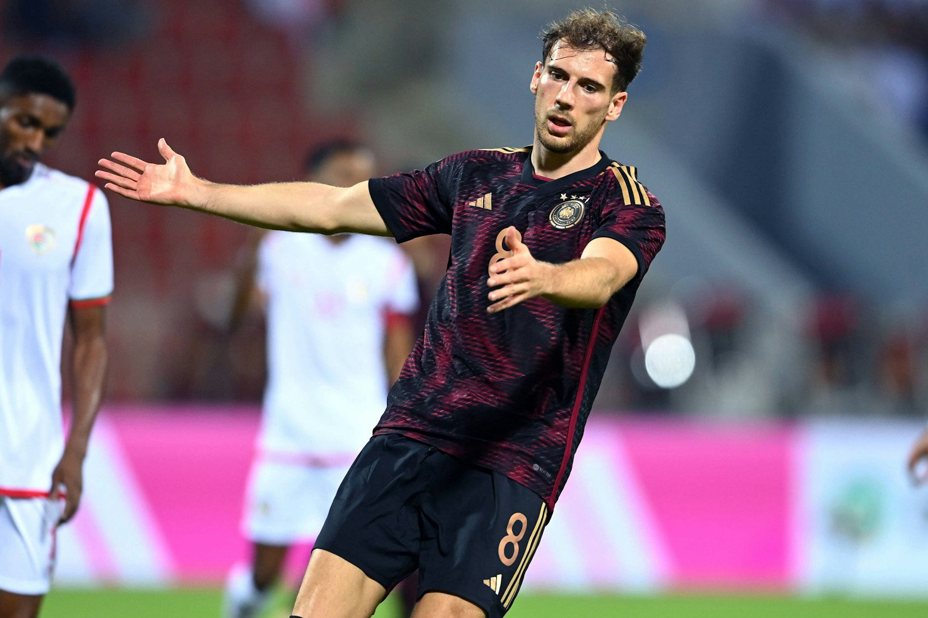 Da lief noch nicht viel zusammen. Deutschlands Leon Goretzka stöhnt nach einem Fehlpass.