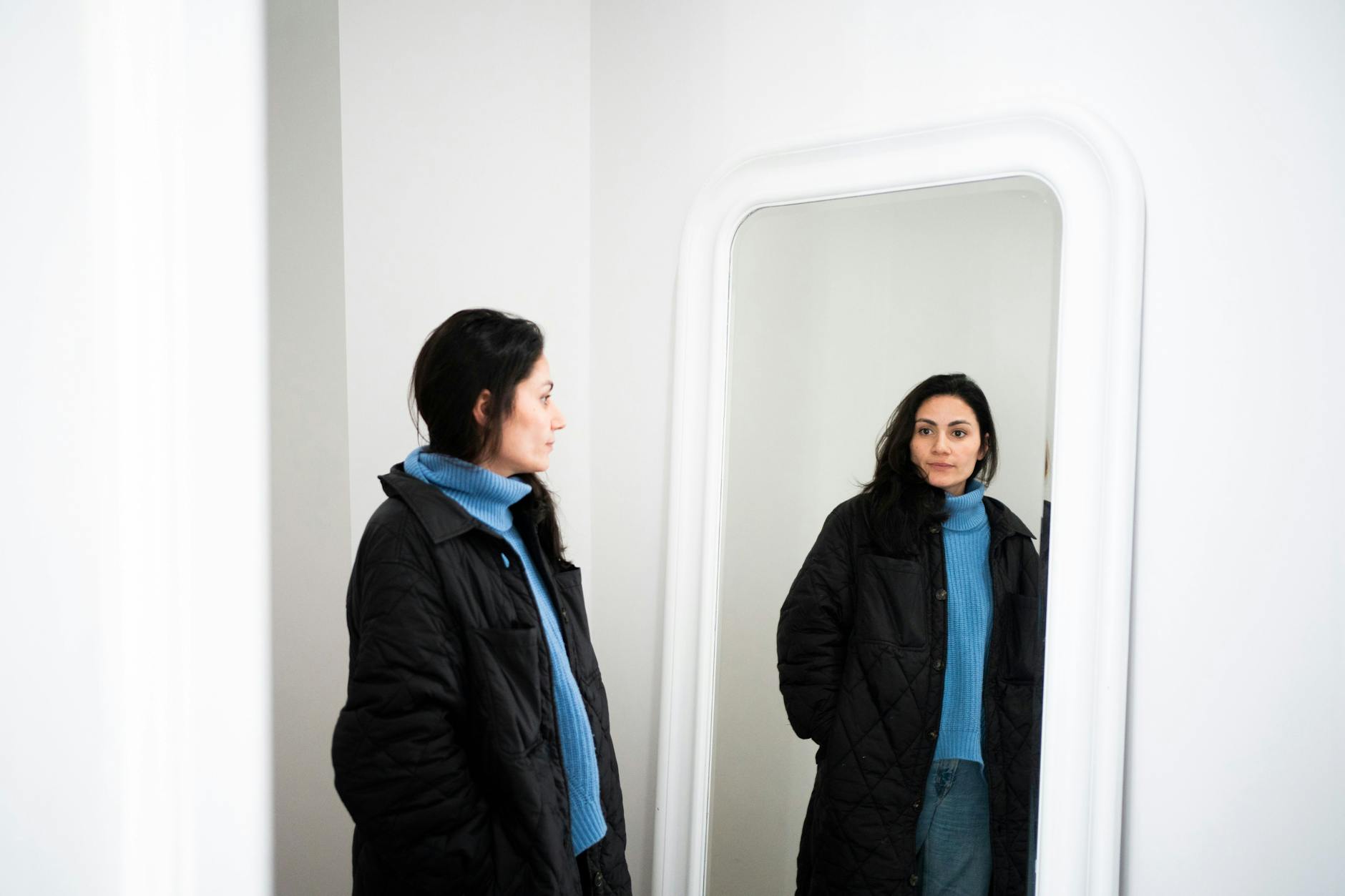 Halima Ilter im Flur der Wohnung: „Niemand von uns schläft richtig, seit das Urteil gefallen ist.“